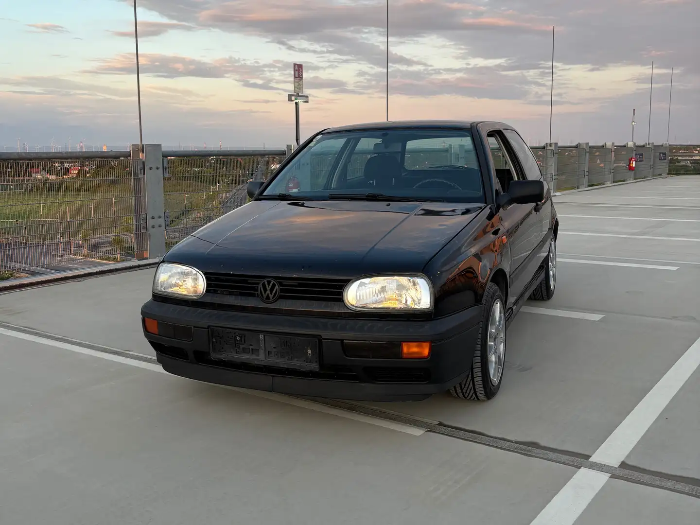 Volkswagen Golf III Rabbit | RARITÄT | NUR 126.000 KM! Černá - 1