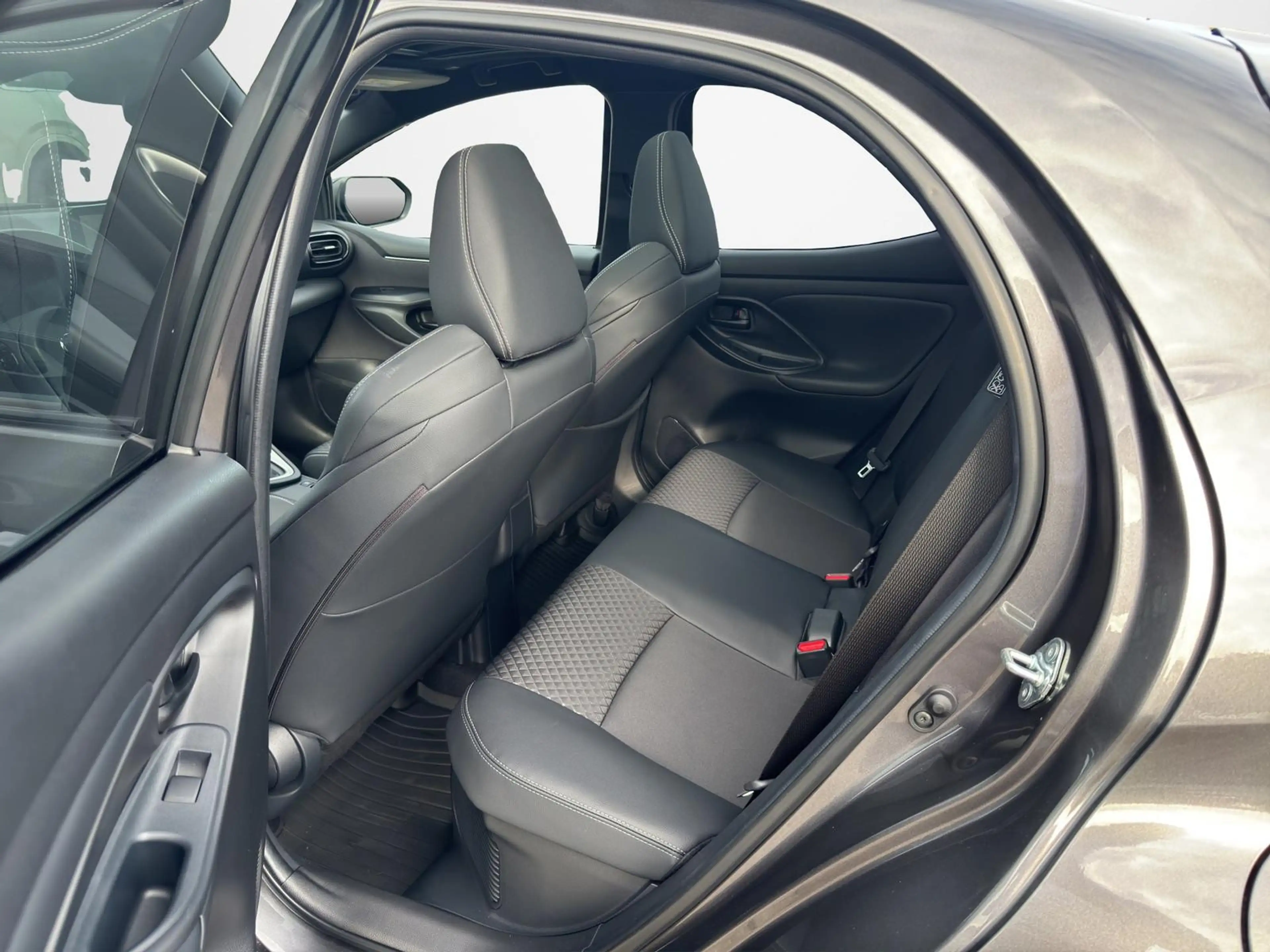 Mazda 2 Mazda2 Hybrid 1.5L VVT-i 116PS HOMURA PLUS NAVI — photo 15