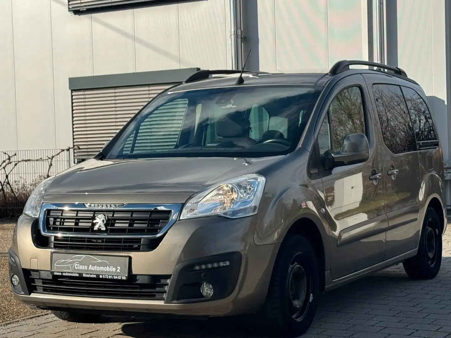 Peugeot Partner Tepee Allure/SHZ/KLIMAAUTOM:/NSW/Tempoma Hnědá - 1