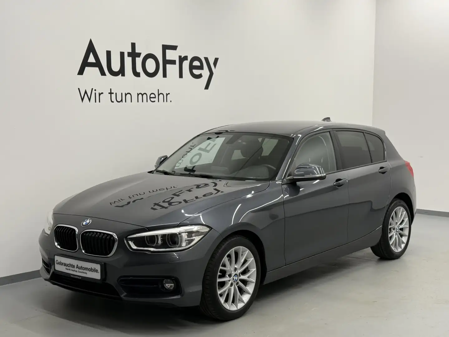 BMW 116 d Grau - 1