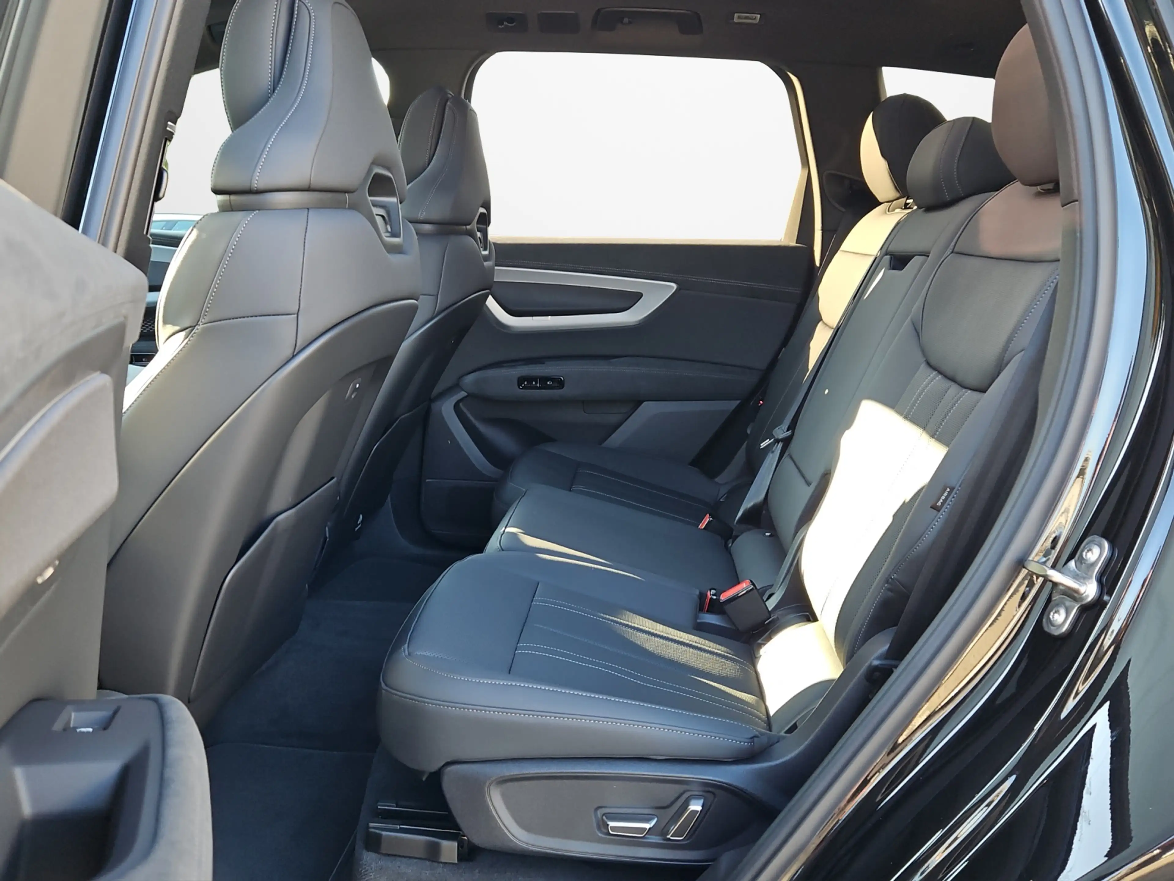 Audi Q7 SUV TDI quattro tiptronic S-Line S line/ HUD/ M... — photo 11