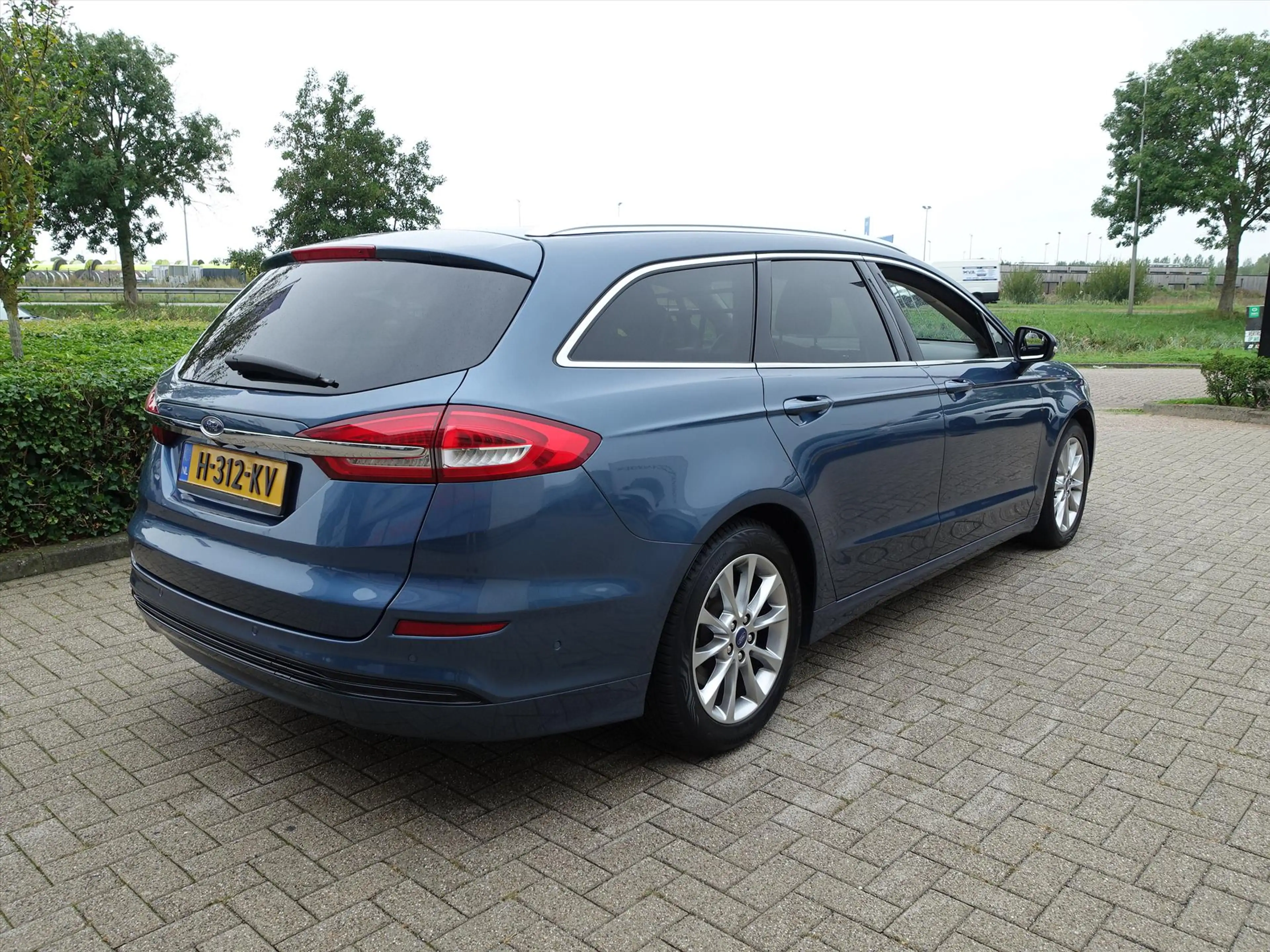 Ford Mondeo Wagon 2.0 HEV 187pk eCVT Titanium 4 Seizoenenbande — photo 5