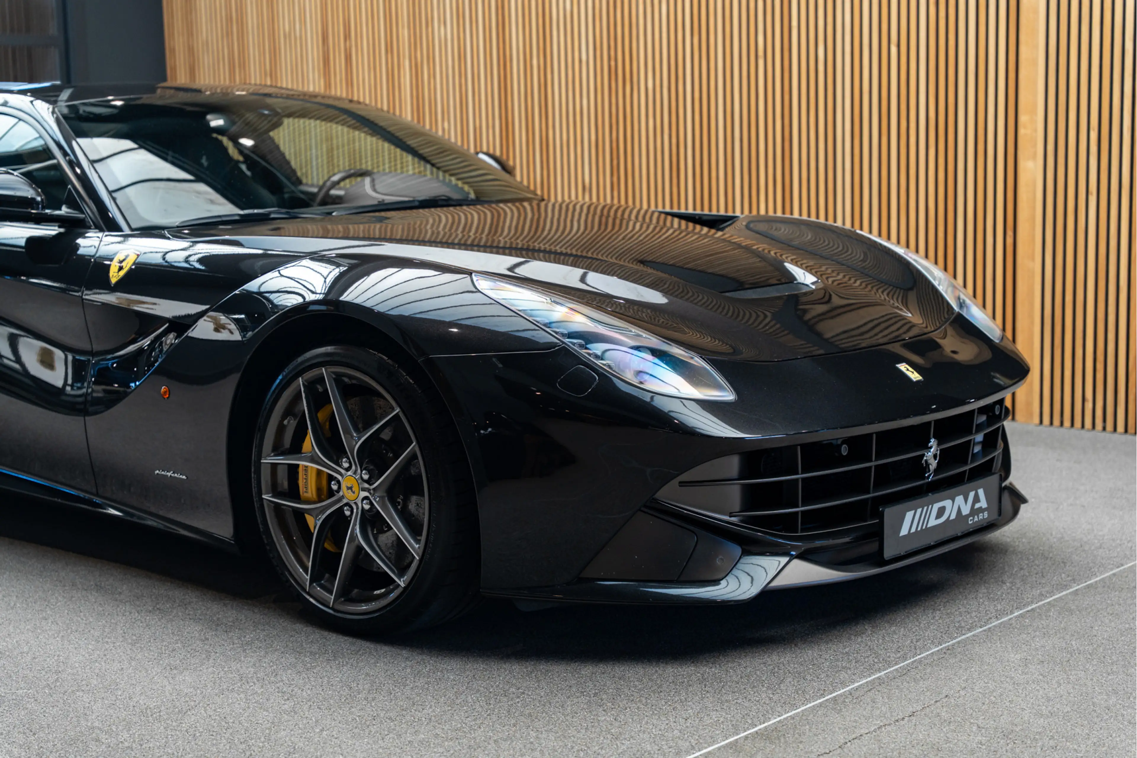 Ferrari F12 Berlinetta HELE FULL Dealer Maintenance 6.3 Berlin — photo 10