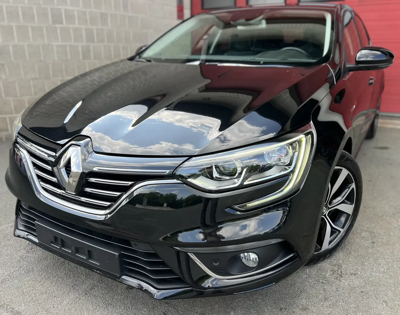 Renault Megane 1.33 TCe Bose Edition EDC +CAMÉRA +NAVI +CAR-PASS Noir - 1
