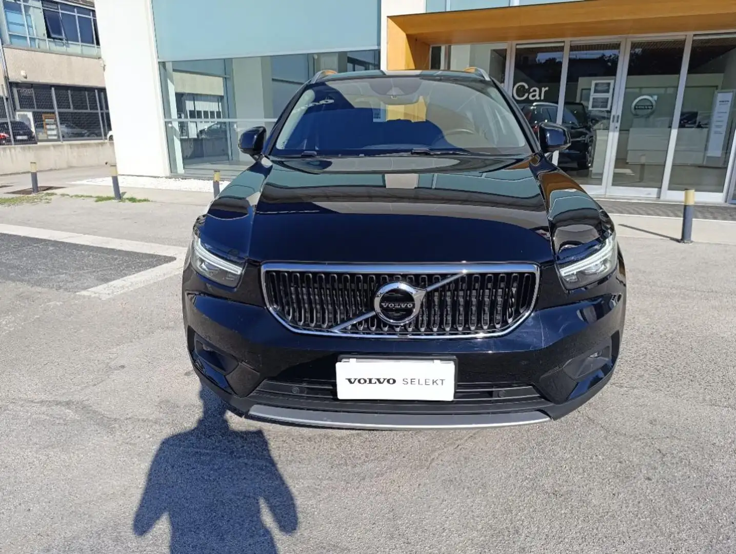 Volvo XC40 1.5 t2 Momentum Pro auto N1 AUTOCARRO Nero - 2