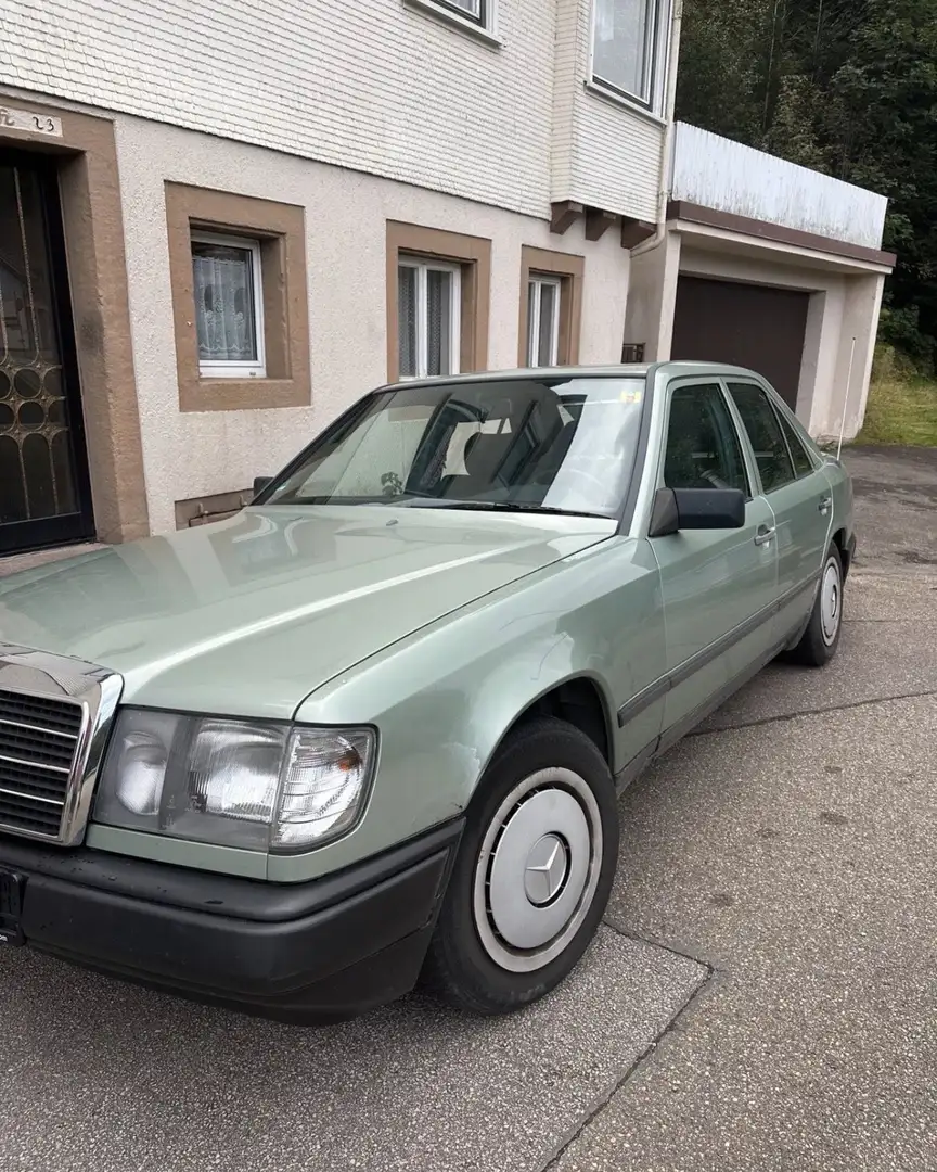 Mercedes-Benz E 230 Tausch möglich - 1