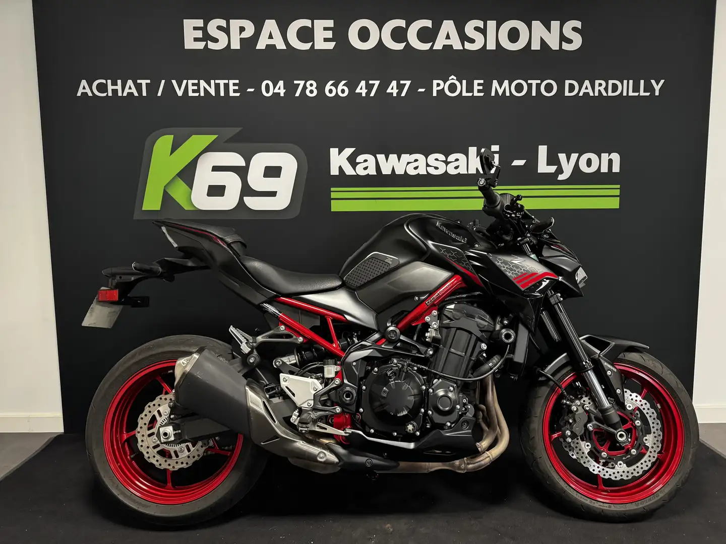 Kawasaki Z 900 Rouge - 1