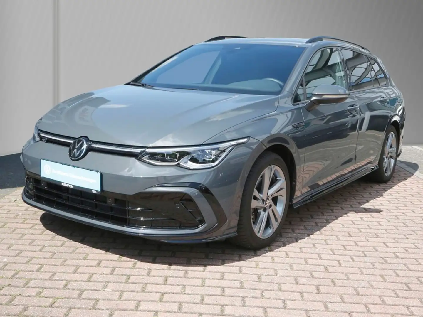 Volkswagen Golf VIII Variant 1.5 TSI R-Line AHK Navi+VC ACC RFK... Grau - 2