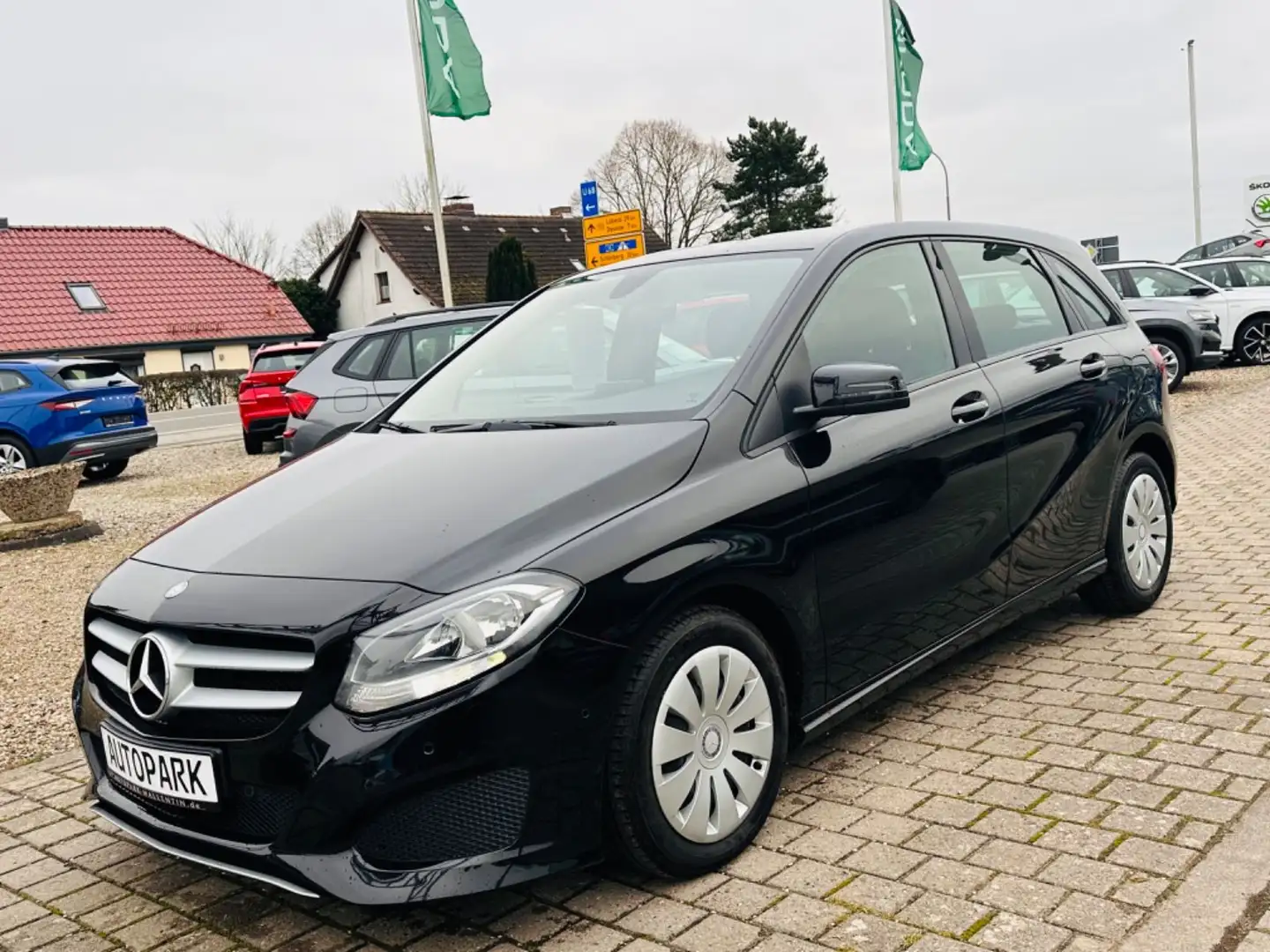 Mercedes-Benz B 220 B -Klasse 220 CDI*AUTOMATIK*MFL*NAVI*KAMERA*TEMP Negru - 1