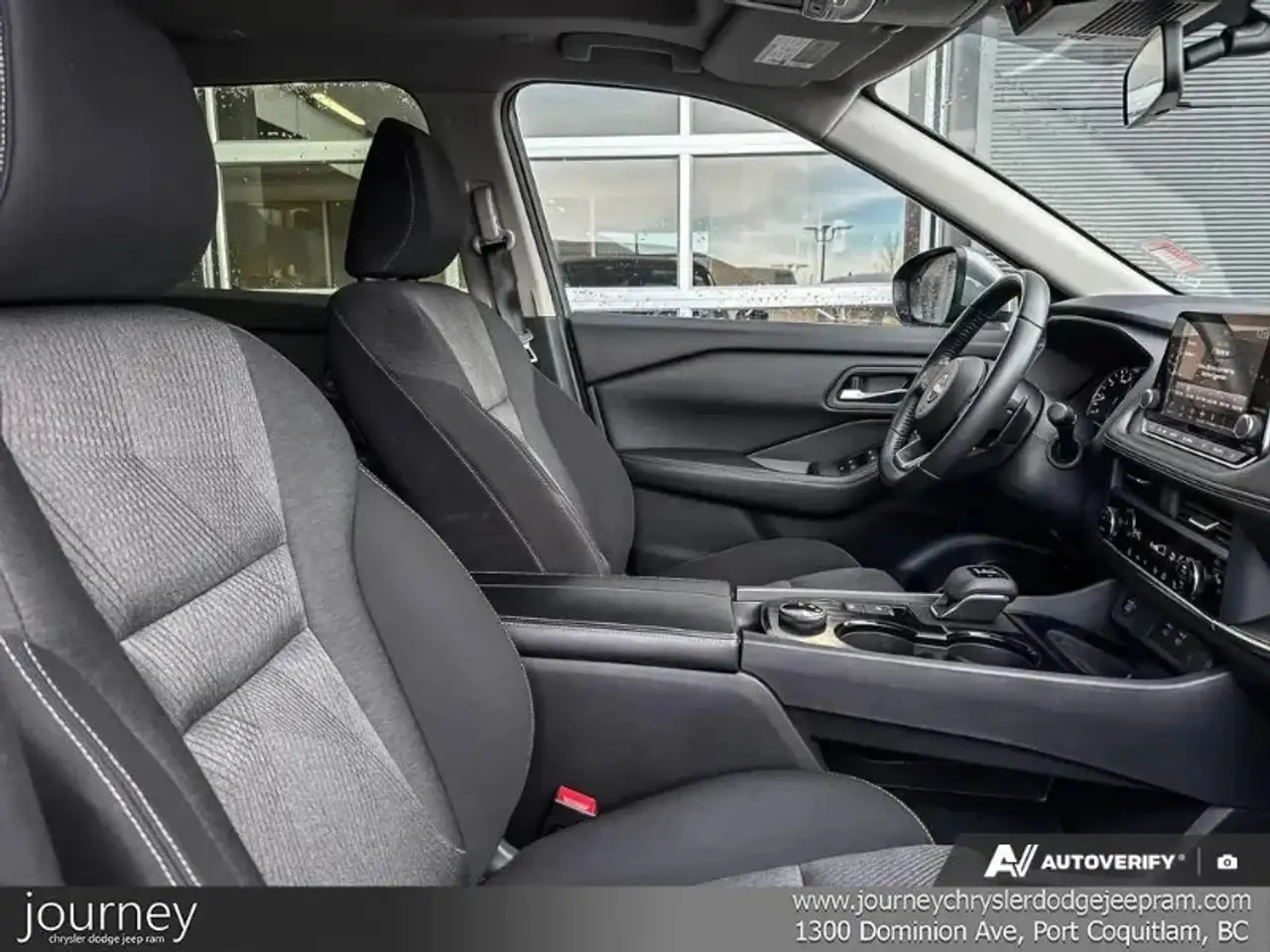 Nissan Rogue fotografie Nissan Rogue