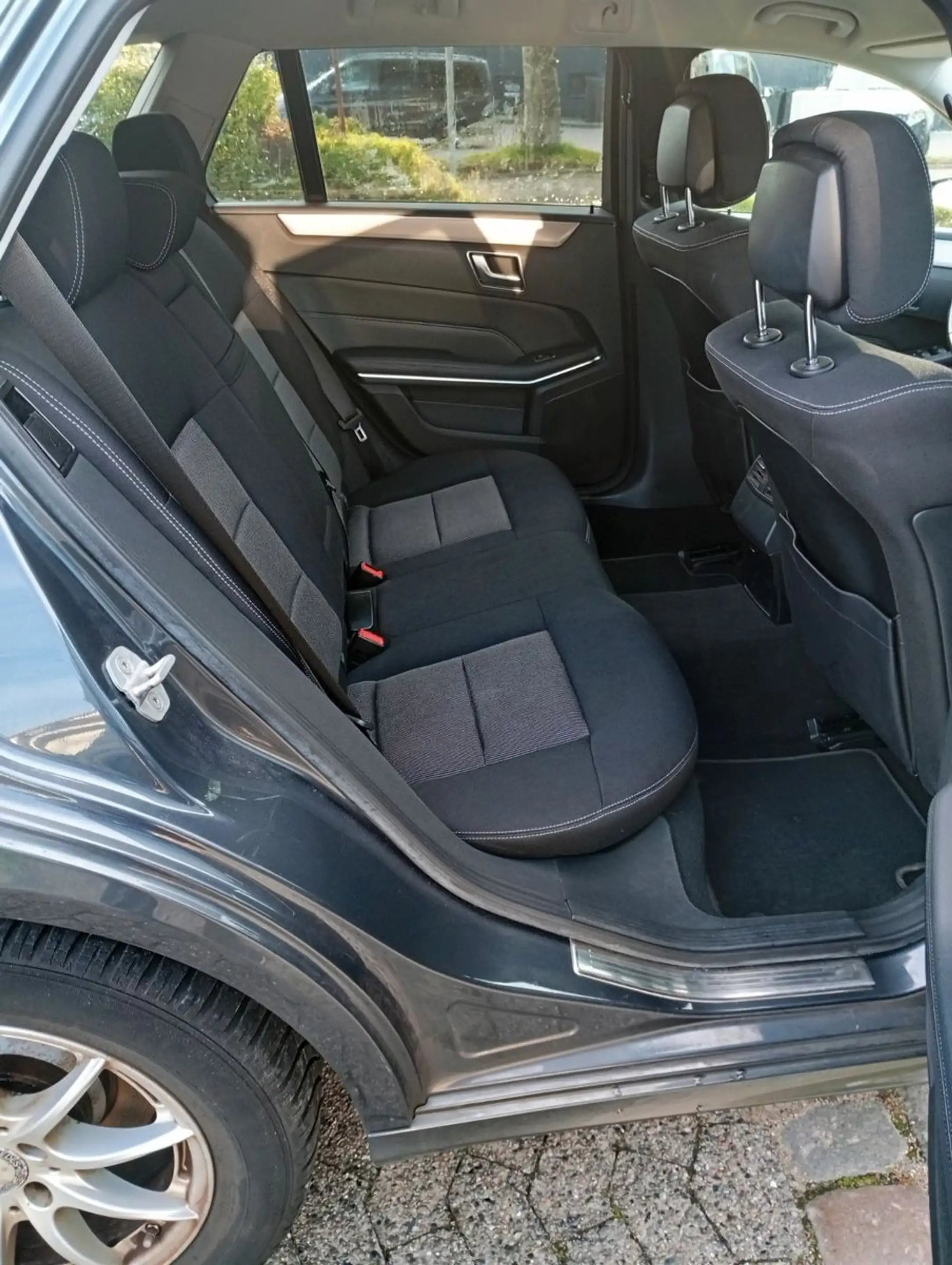 Mercedes-Benz E 250 BlueTEC T.Automatik.klima.Navi.PDC — photo 13