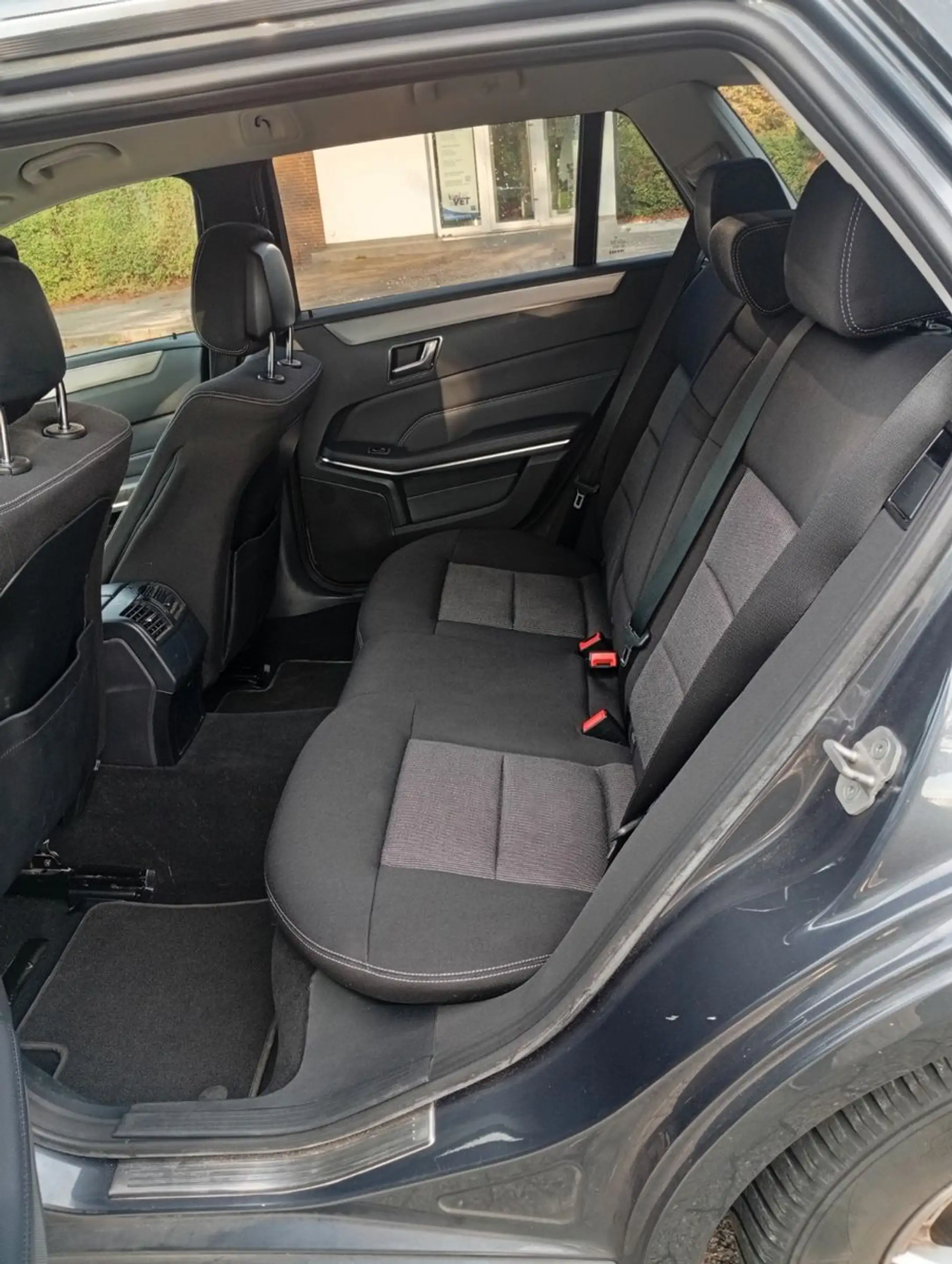 Mercedes-Benz E 250 BlueTEC T.Automatik.klima.Navi.PDC — photo 12
