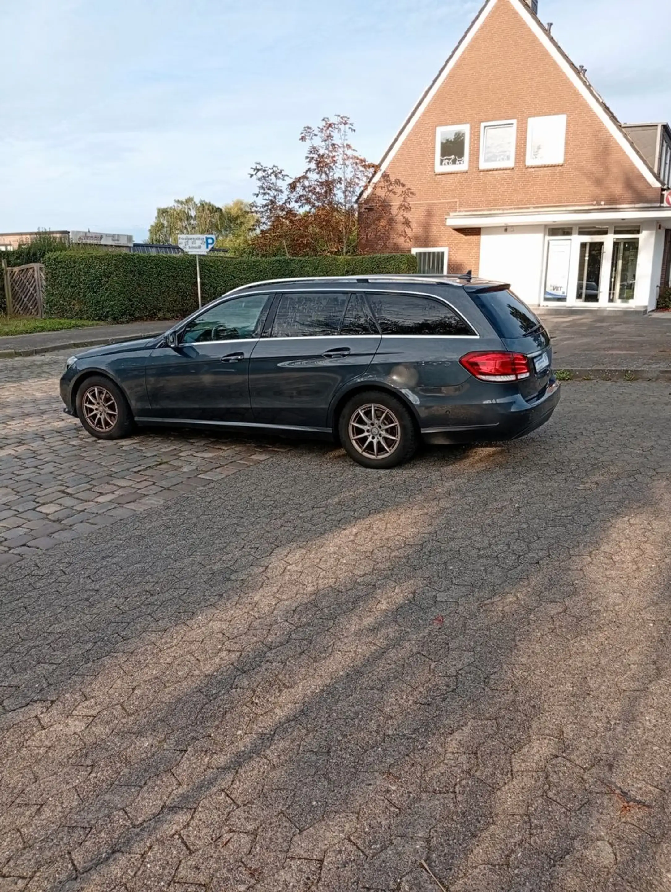 Mercedes-Benz E 250 BlueTEC T.Automatik.klima.Navi.PDC — photo 3