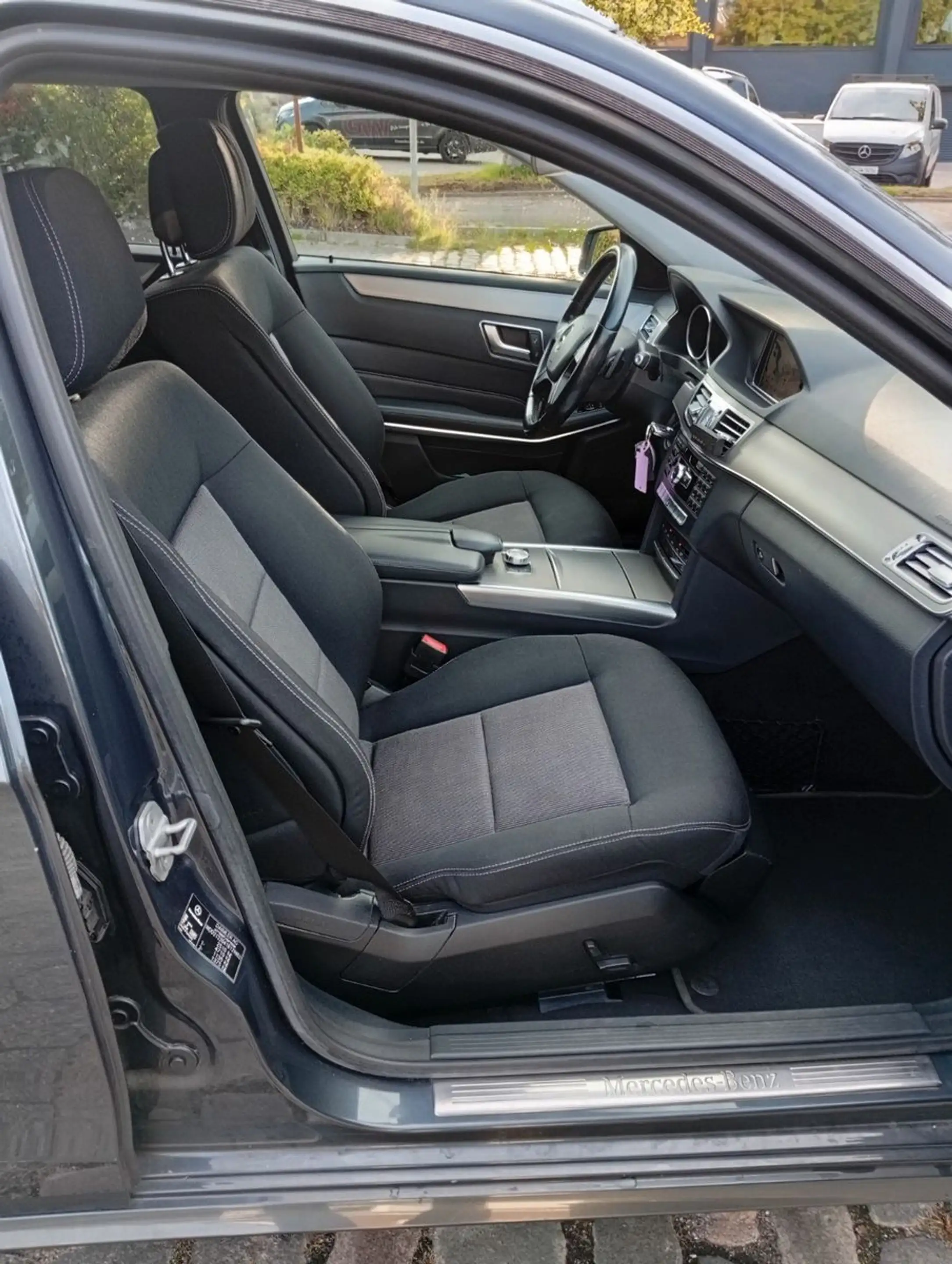 Mercedes-Benz E 250 BlueTEC T.Automatik.klima.Navi.PDC — photo 14