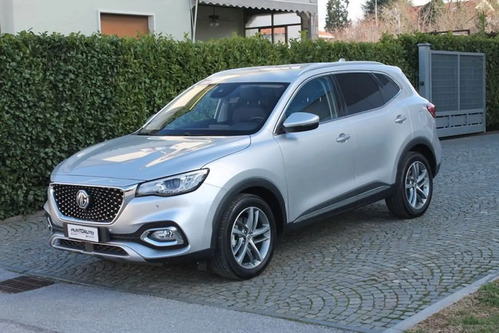 MG EHS Plug-in Hybrid Excite Argento - 1