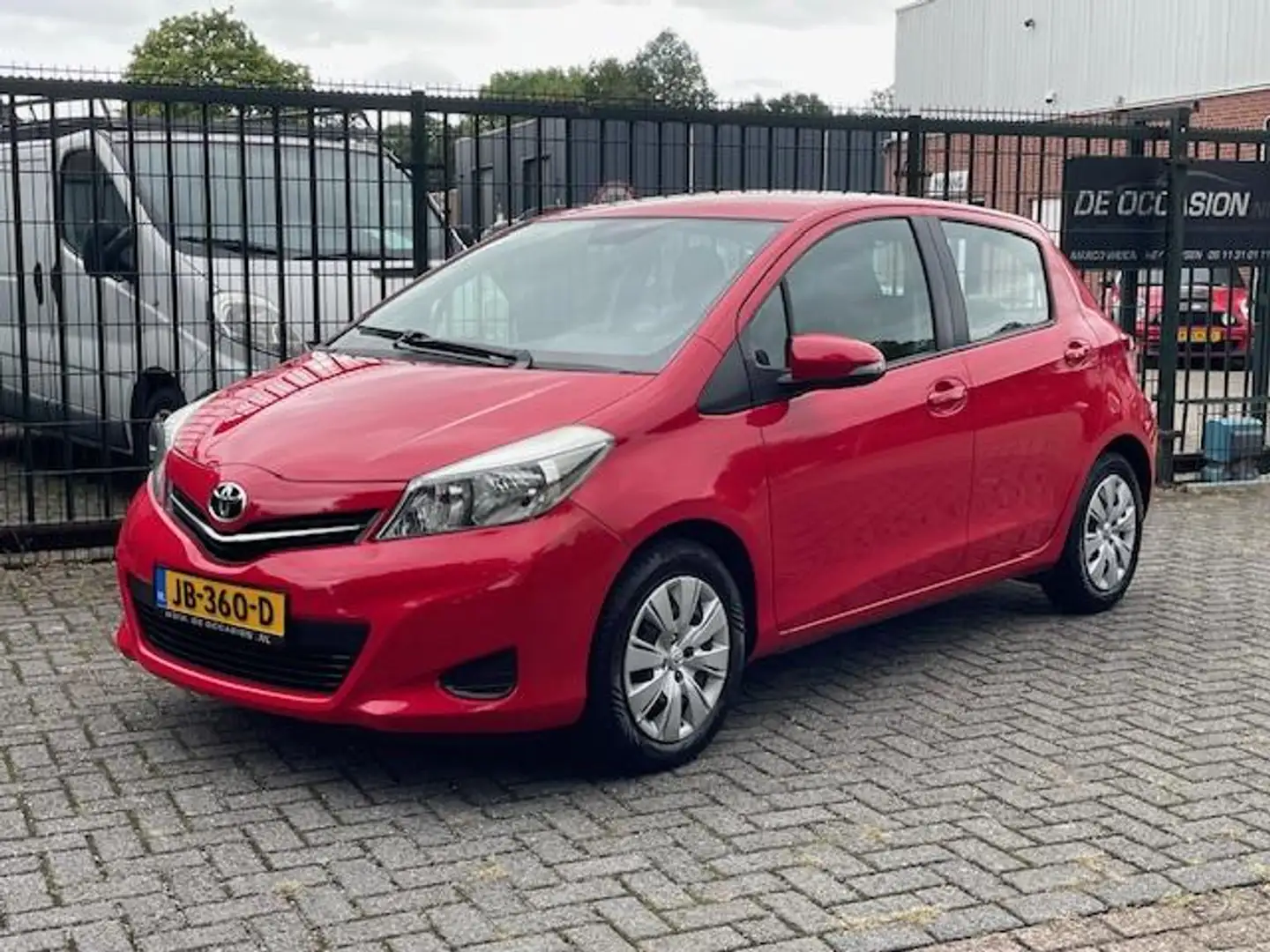 Toyota Yaris 1.0 VVT-i Comfort 5 DEURS AIRCO Rouge - 1