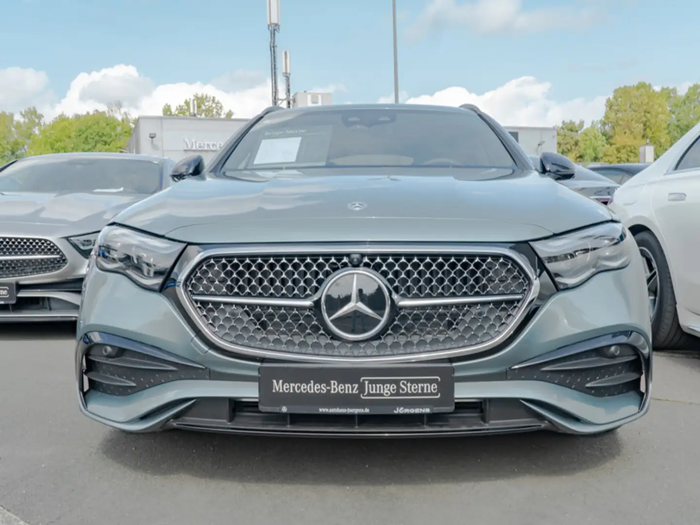 Mercedes-Benz E 300 e T AMG-Sport/DIGITAL/360/Night/AHK/Distr Zilver - 2
