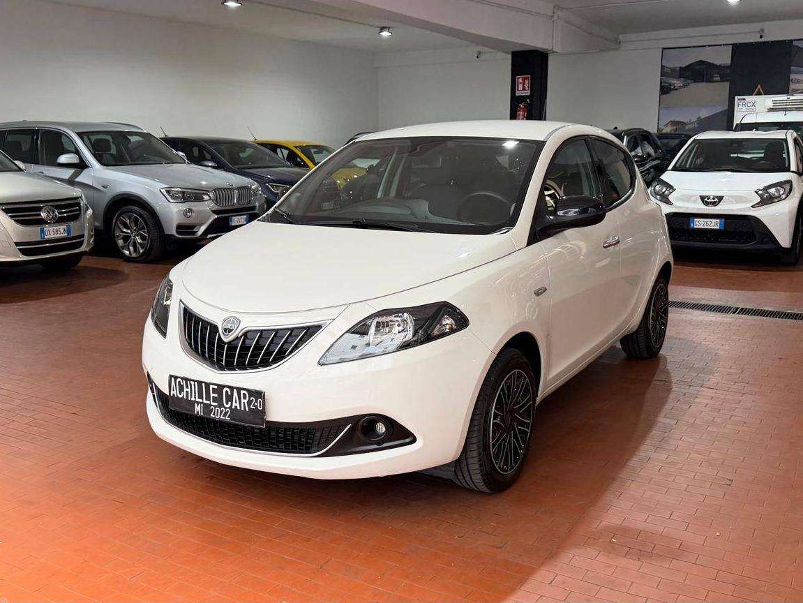 Lancia Ypsilon
