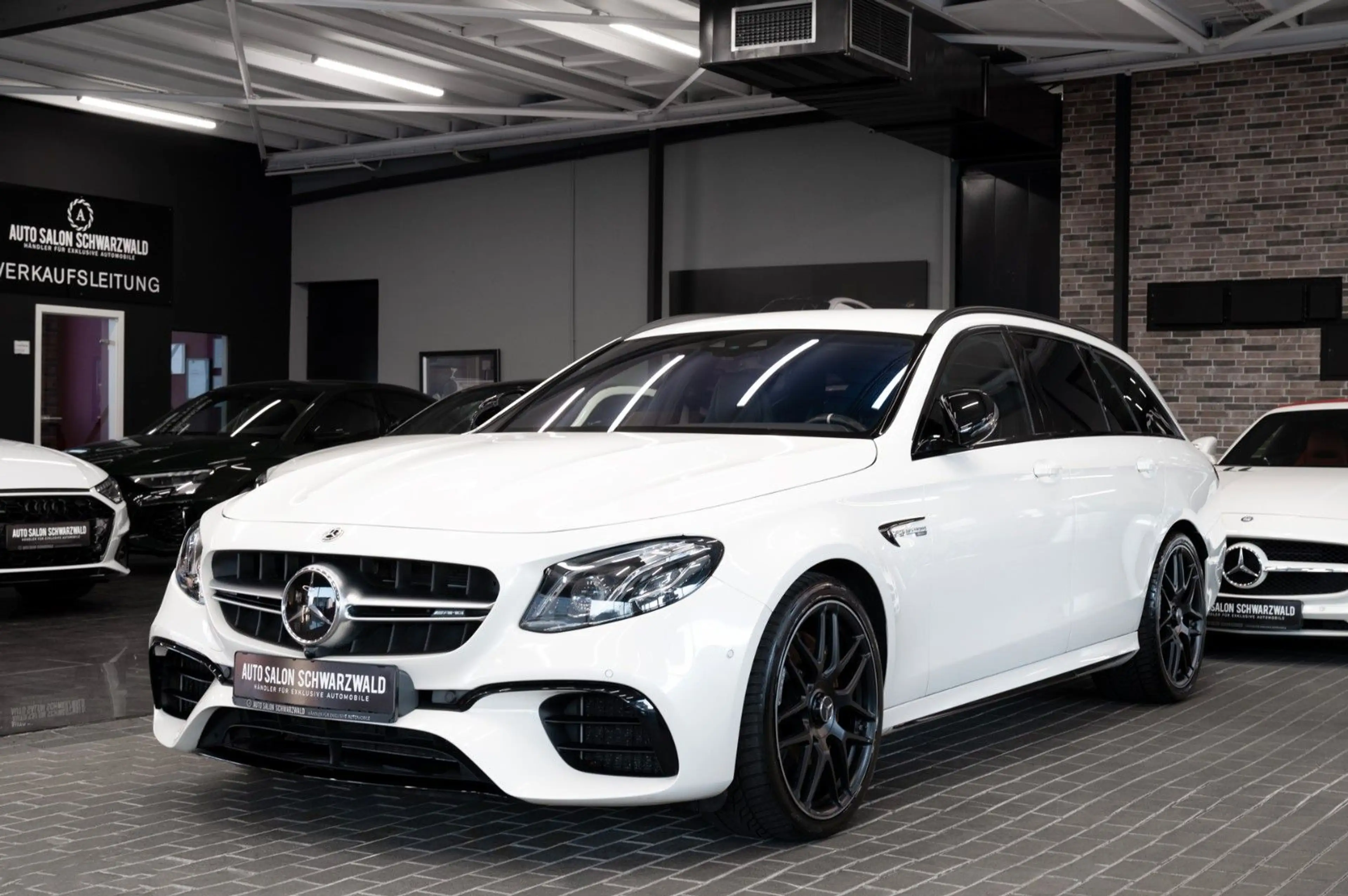 Mercedes-Benz E 63 AMG E63T S AMG 4Matic|PERFORMANCE SITZE|KERAMIK|VOLL — photo 2