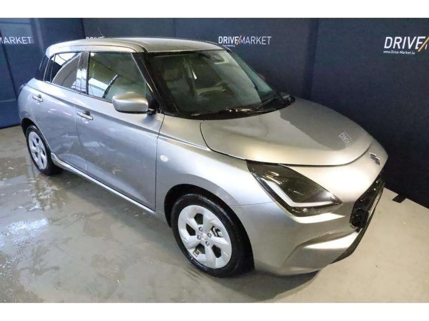 Suzuki Swift GL+ Argent - 1