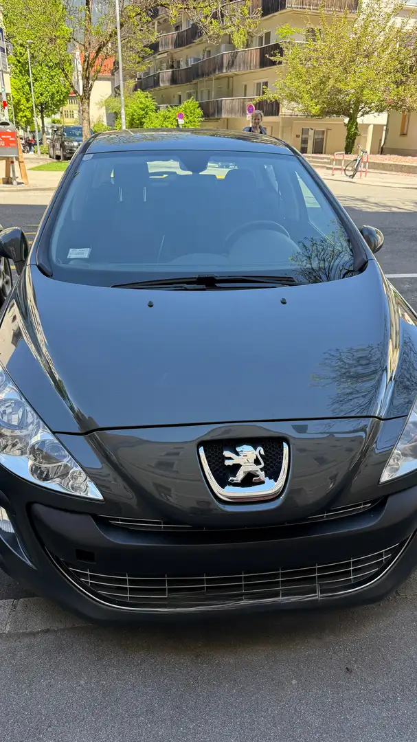 Peugeot 308 308 1,6 HDi 90 FAP Comfort Comfort Grau - 2