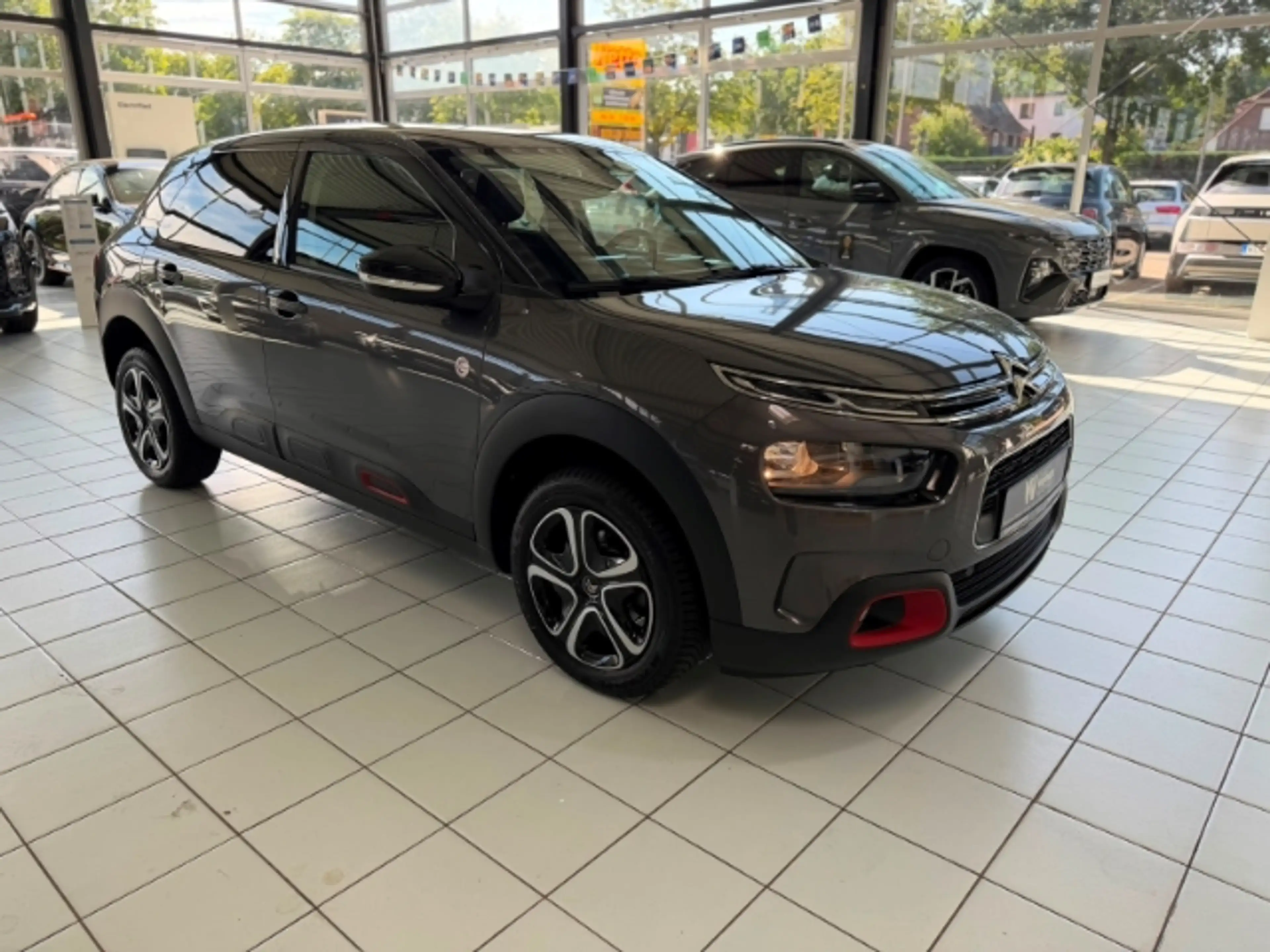 Citroen C4 Cactus 1.5 HDI PDC Berganfahrass — photo 3