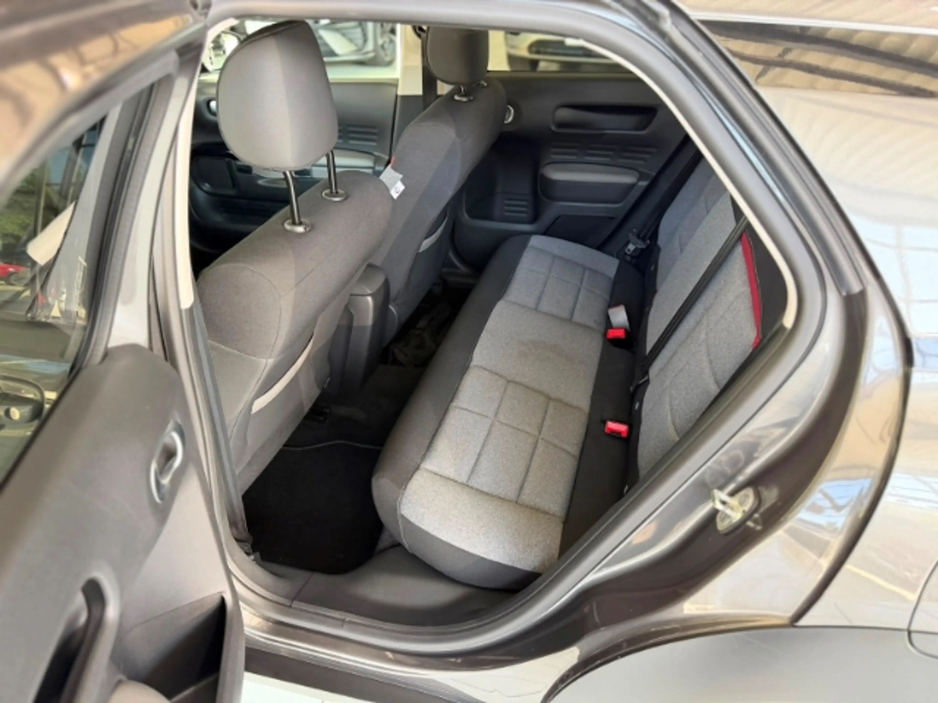 Citroen C4 Cactus 1.5 HDI PDC Berganfahrass — photo 9