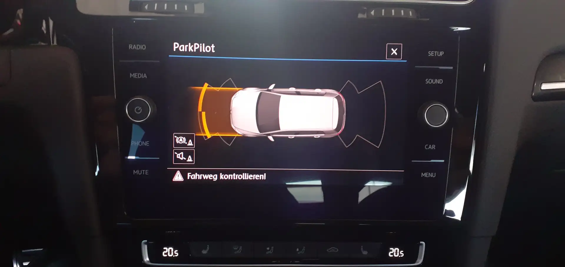 Volkswagen Golf R SAMMLERZUSTAND, 1950 km, NP 47800,- Black - 2