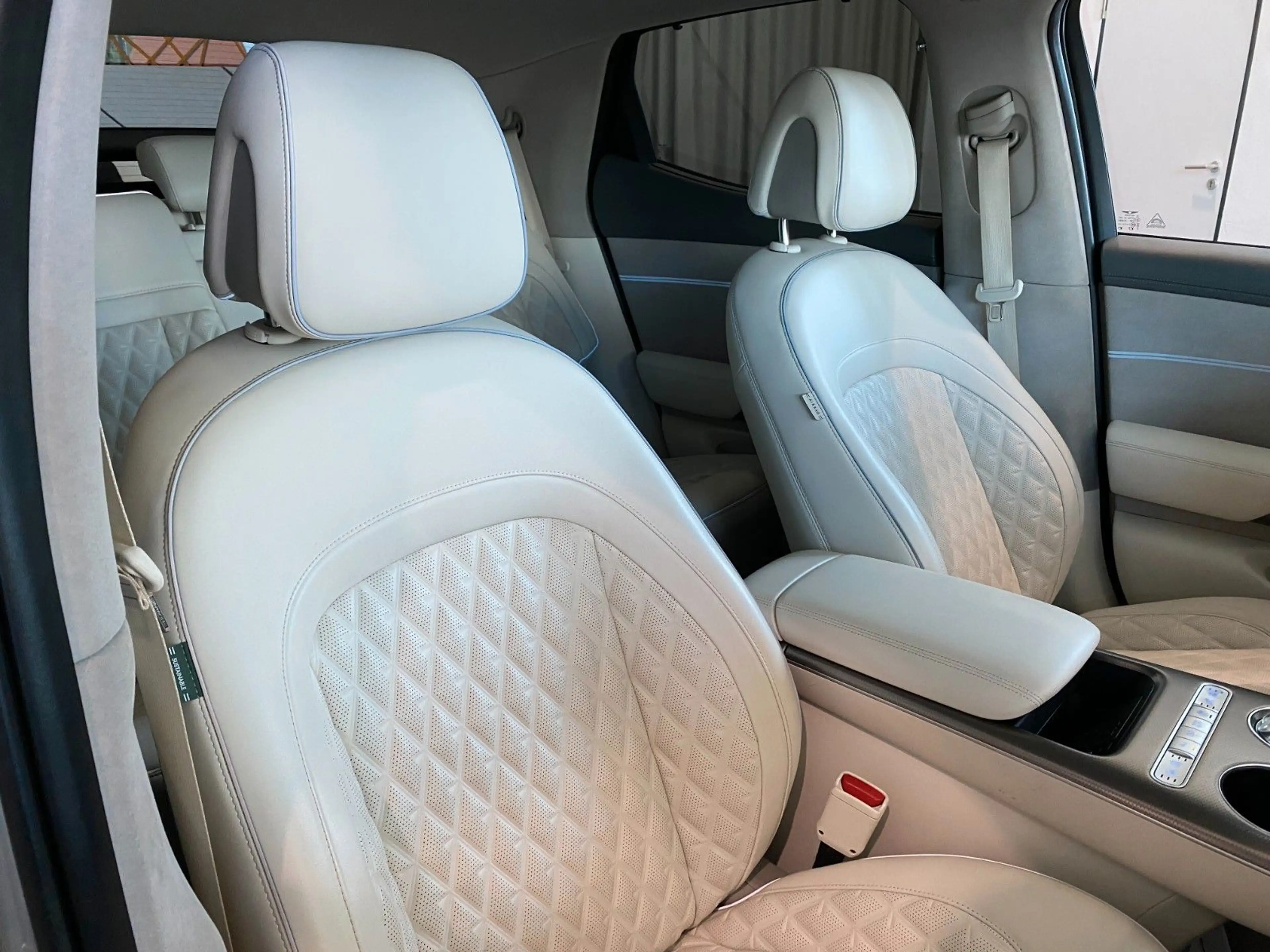 Genesis GV60 Sport AWD Memory Leder Sbel Panorama ACC — photo 18