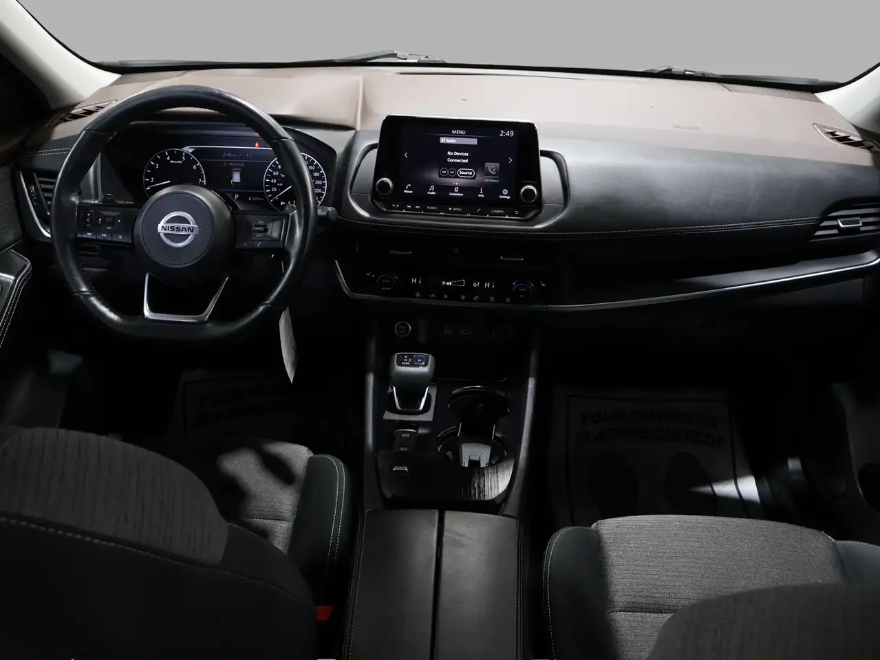 Nissan Rogue снимка Nissan Rogue