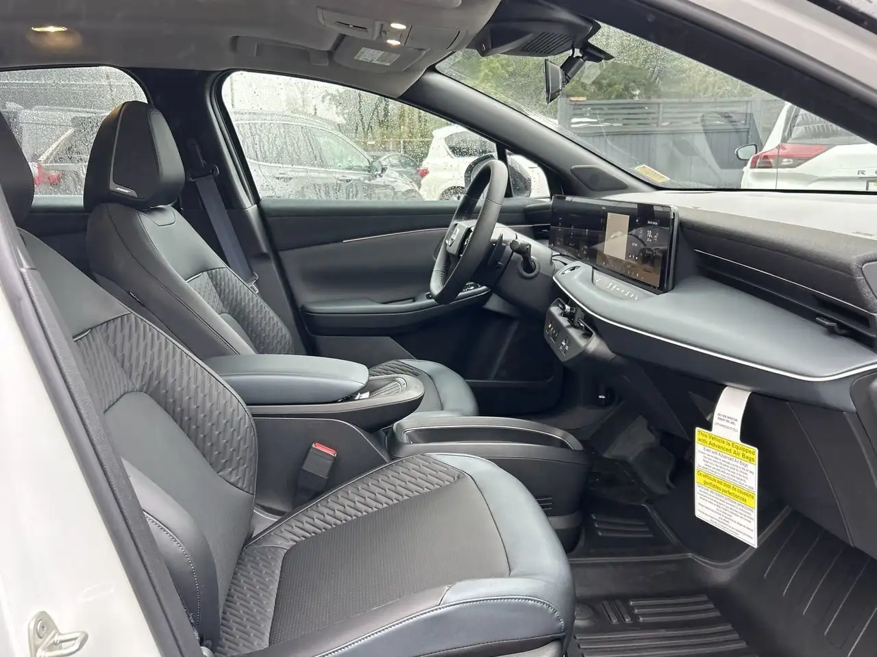 Nissan Leaf photo Nissan Leaf