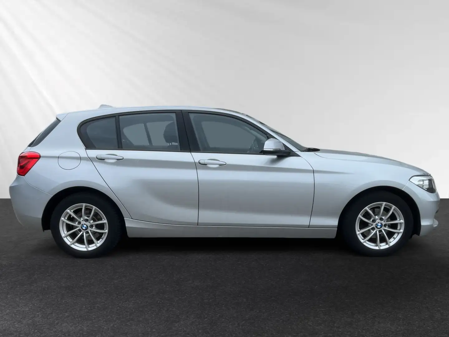 BMW 118 i Advantage Paket Schalter|Sitzheizung|PDC Argent - 2