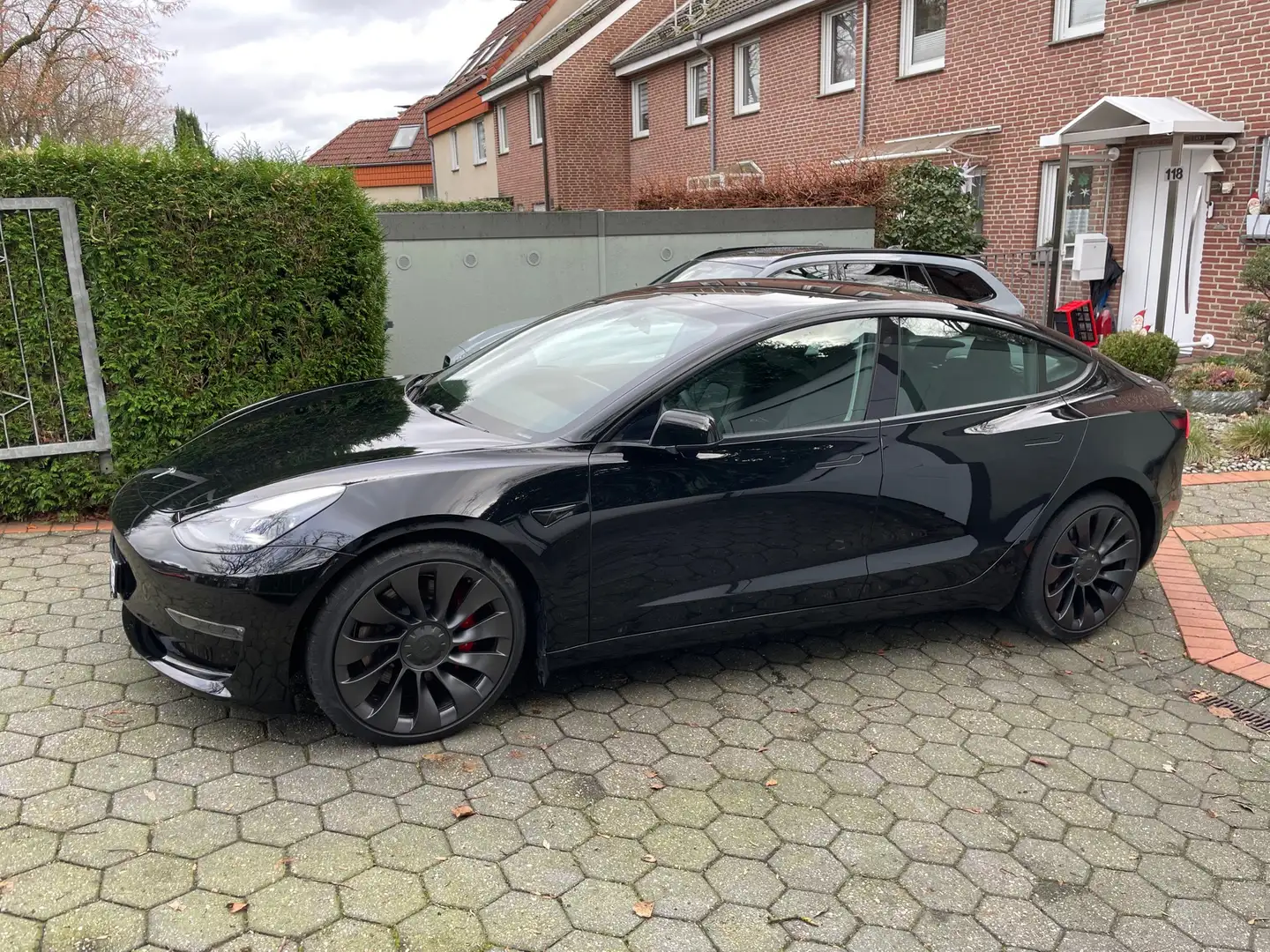 Tesla Model 3 Performance mit Garantie,Autopilot und MwST. auswb Schwarz - 1