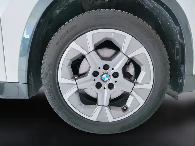 BMW X1 view 10