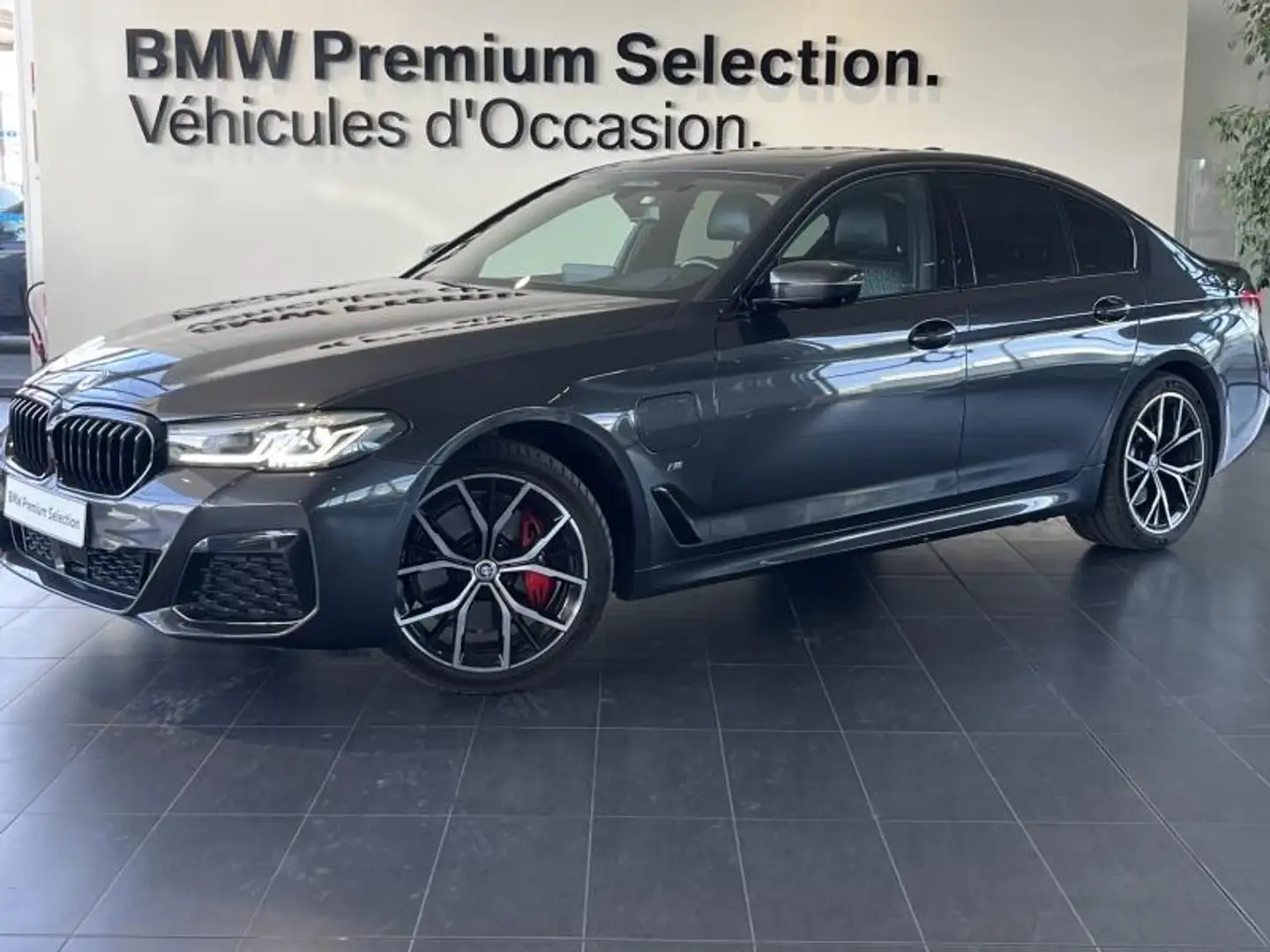 BMW 530 530eA 292ch M Sport Steptronic Gris - 1