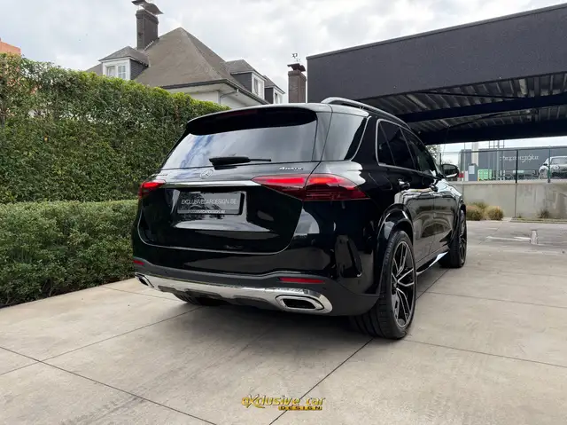 Mercedes-Benz GLE view 5