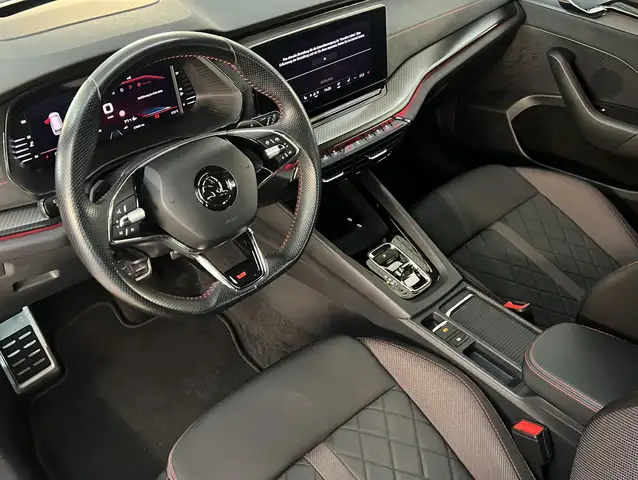 Skoda Octavia view 3
