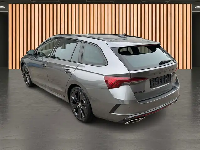 Skoda Octavia view 4