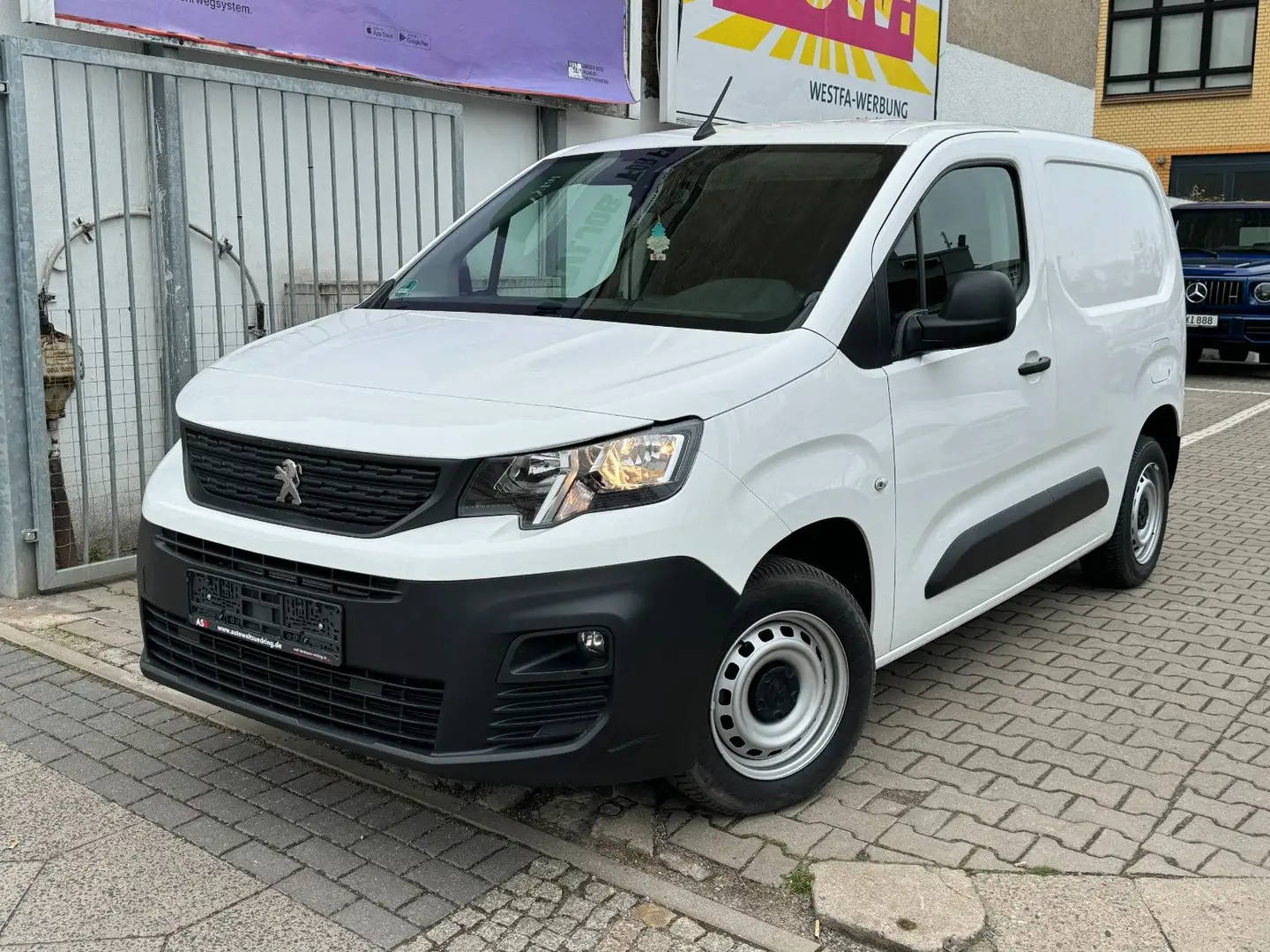 Peugeot Partner Premium L1 Tempomat*AHK*Dachklappe*PDC Weiß - 1