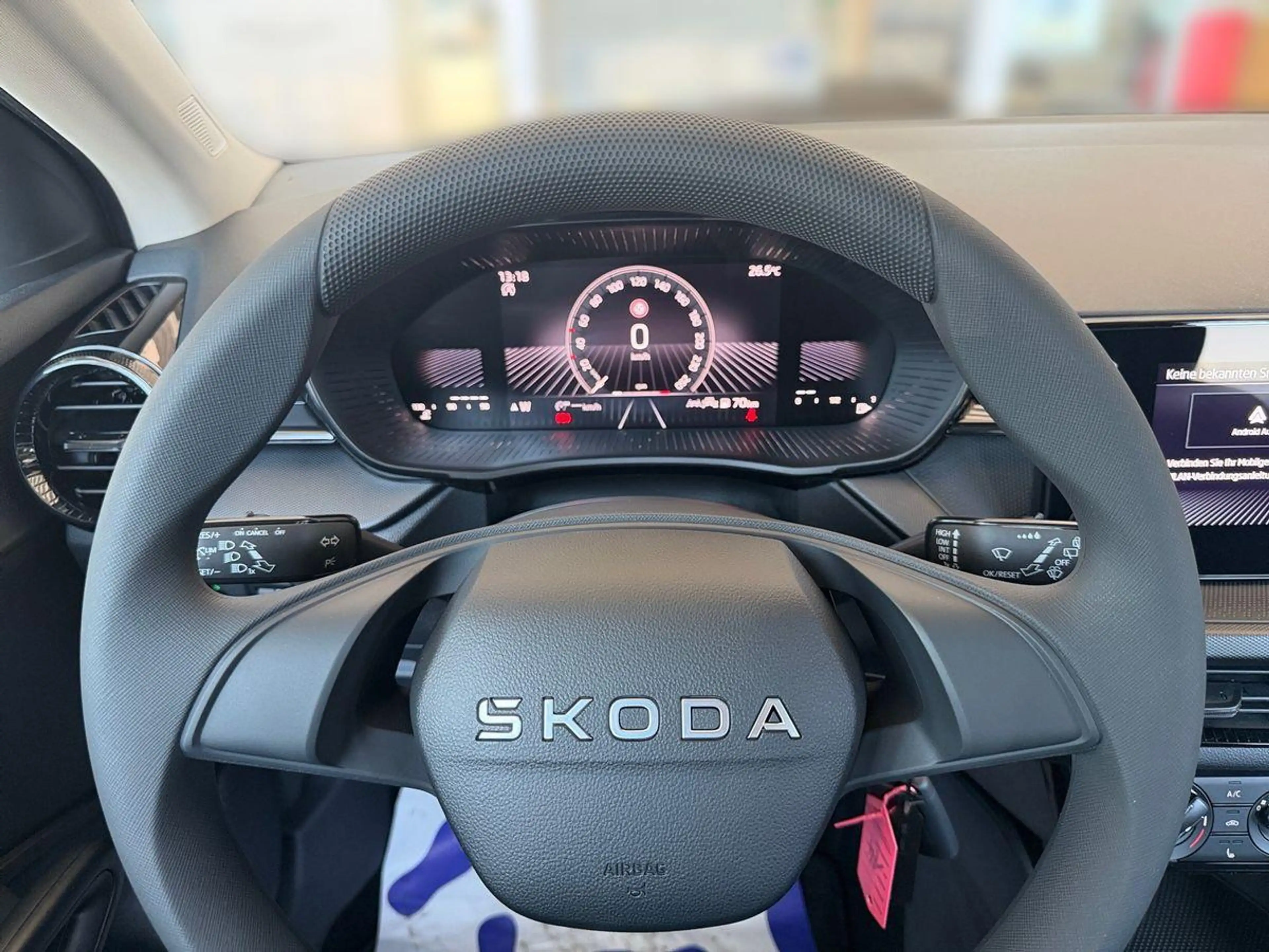 Skoda Fabia Essence 1.0 MPI *Klima*SHZ*APP*LED*NEBEL* — photo 13