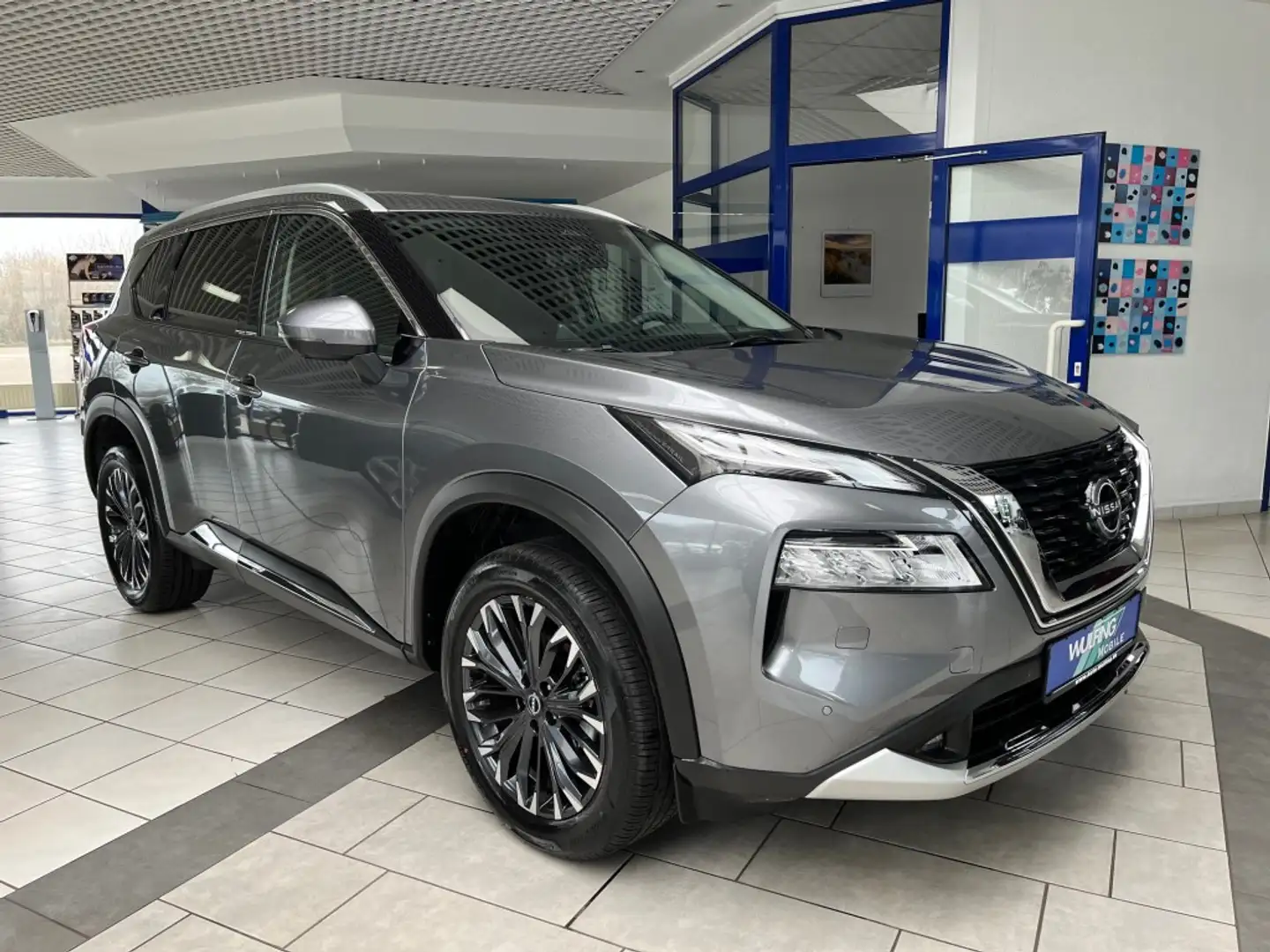 Nissan X-Trail 1.5 VC-T MHEV Xtronic Tekna+Premium Grau - 1