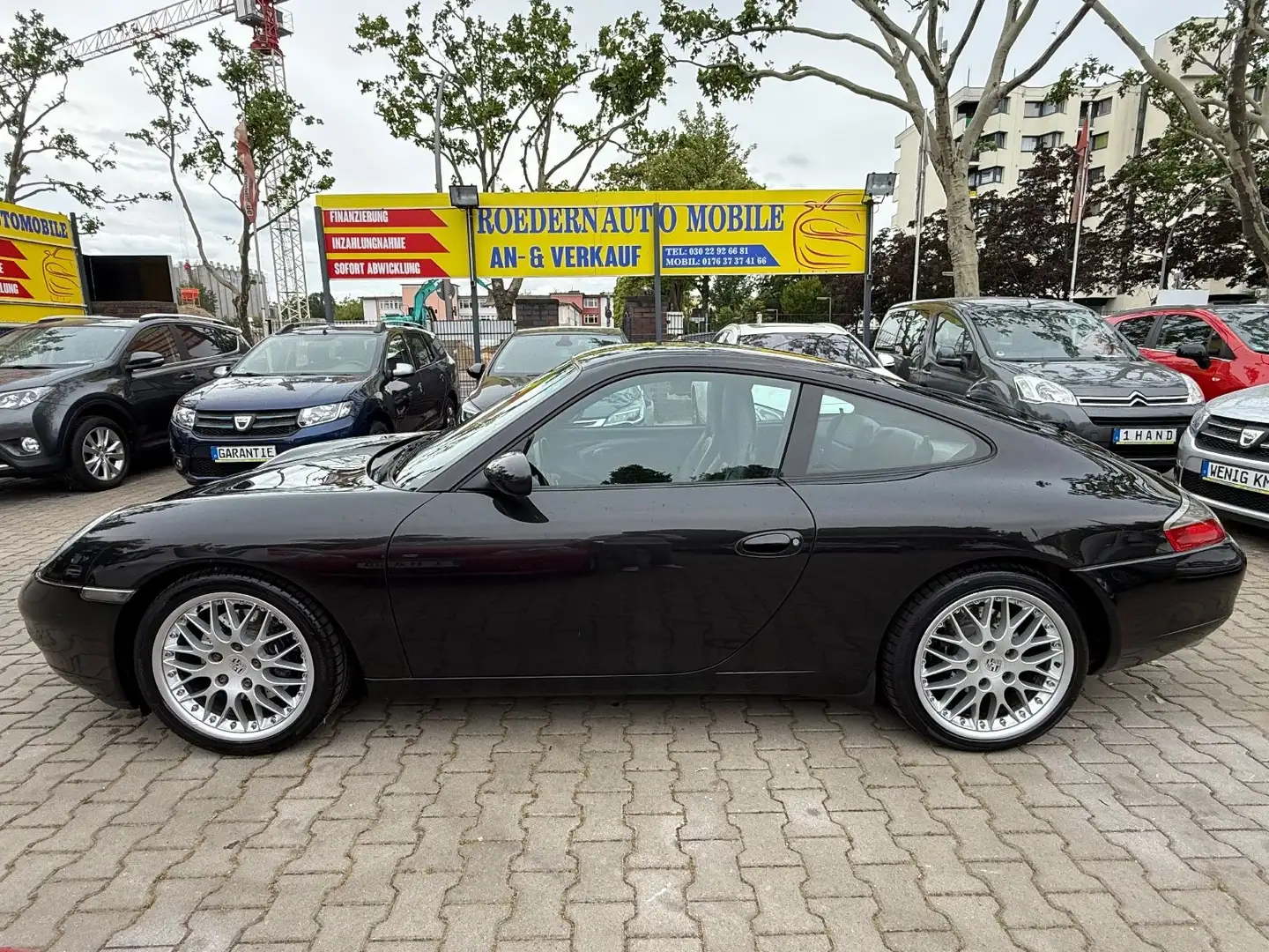 Porsche 996 Carrera Coupé AUTOMATIK Schwarz - 2