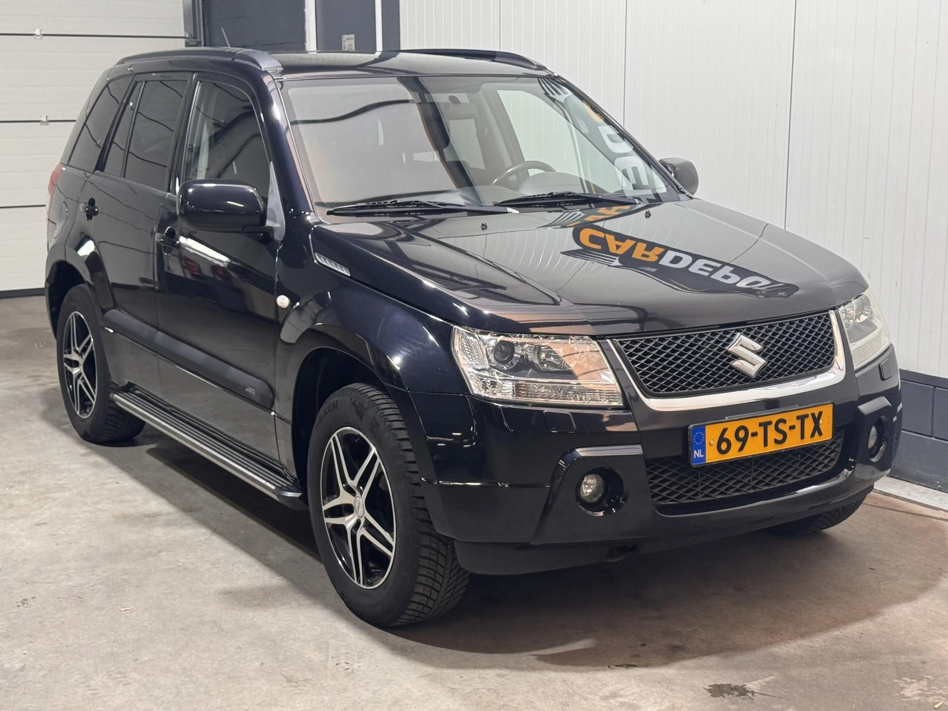 Suzuki Grand Vitara 2.0-16V High Executive — photo 3