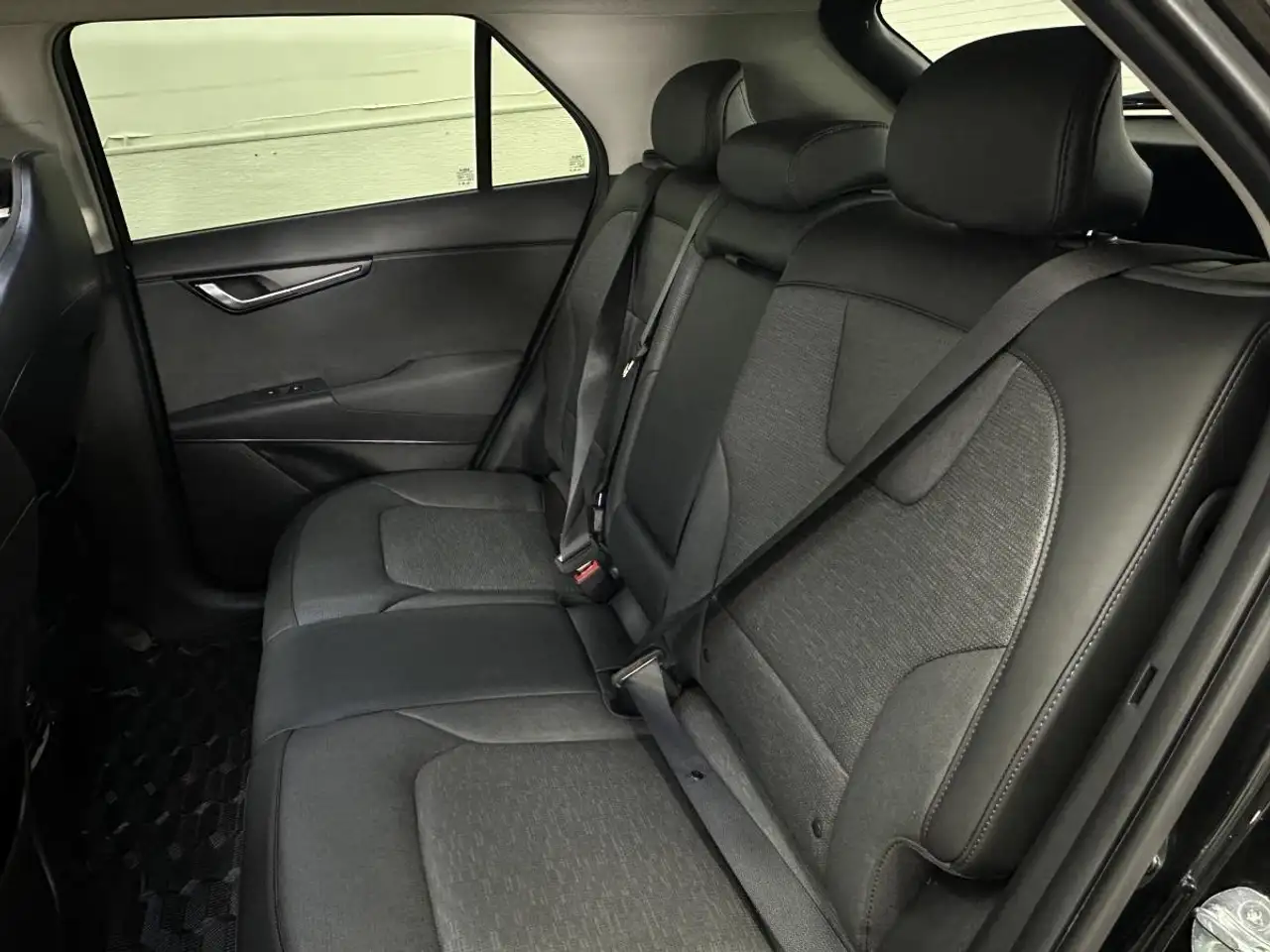 Kia Niro снимка Kia Niro