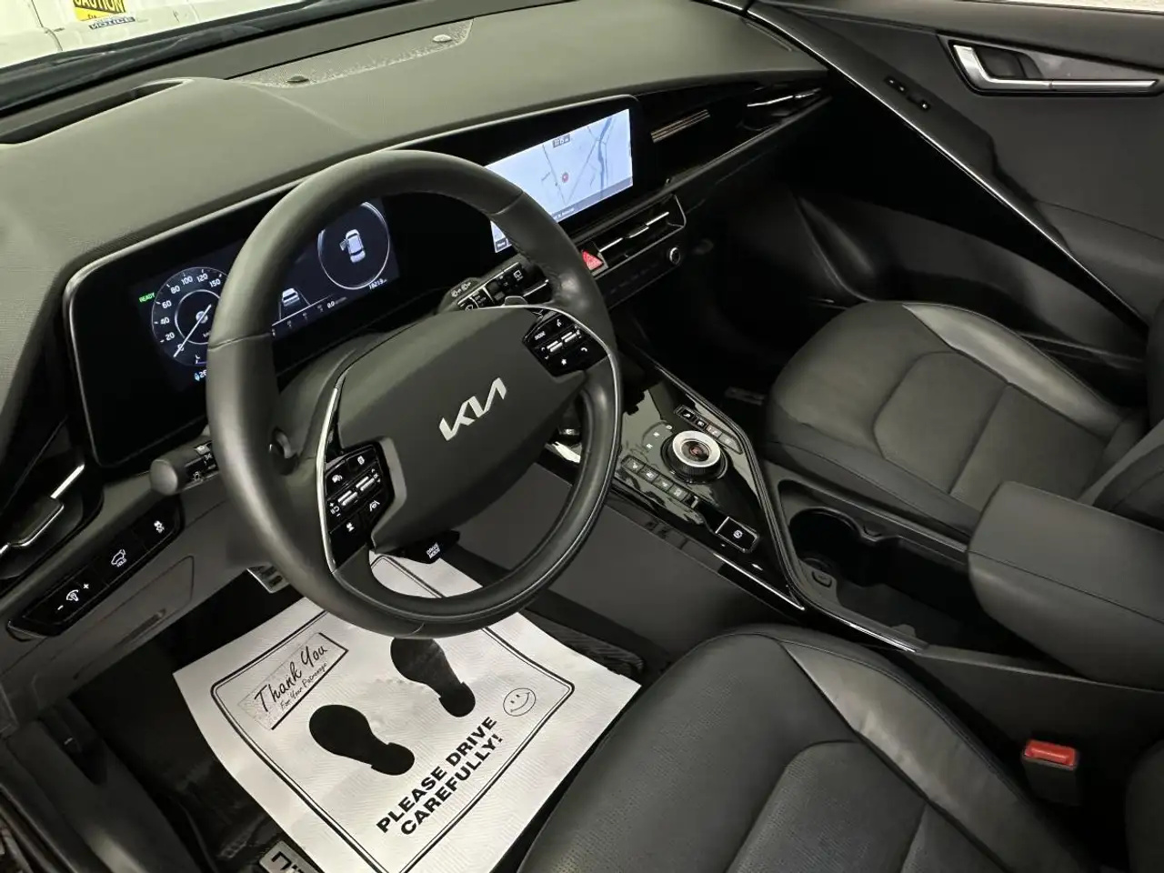 Kia Niro снимка Kia Niro