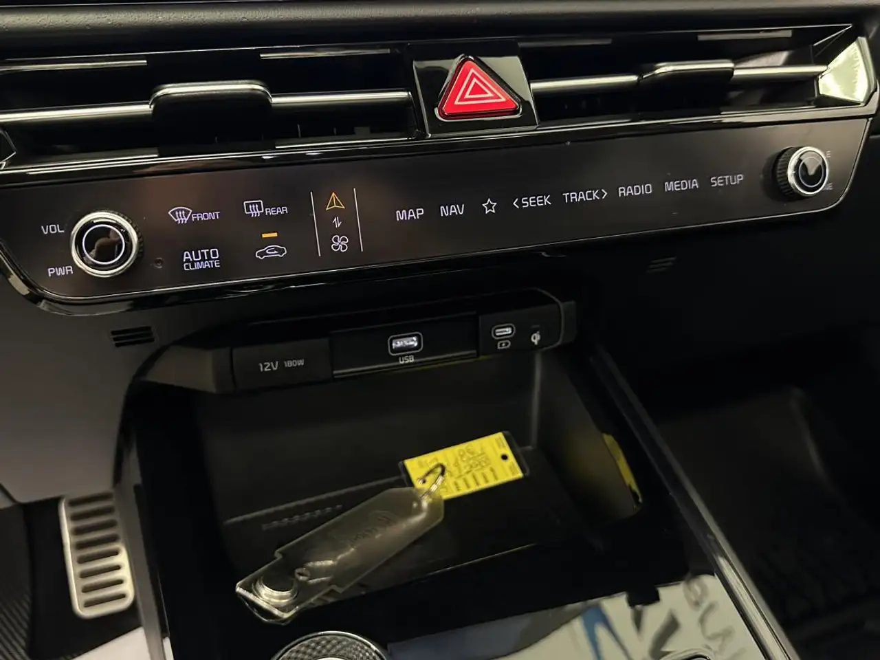 Kia Niro снимка Kia Niro