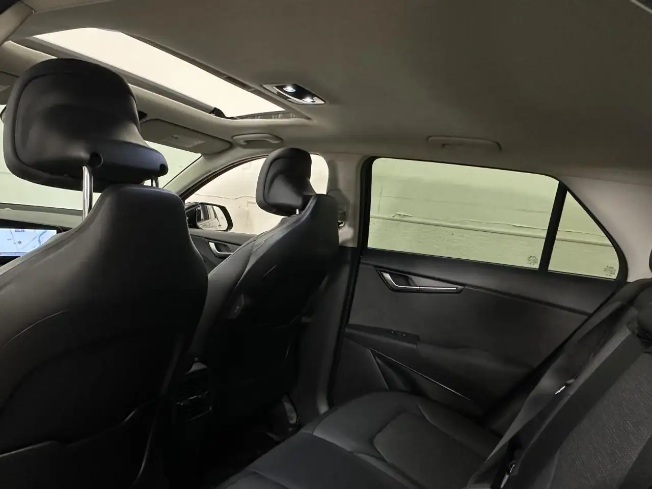 Kia Niro снимка Kia Niro