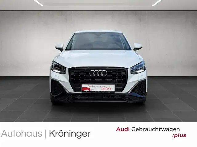 Audi Q2 view 5
