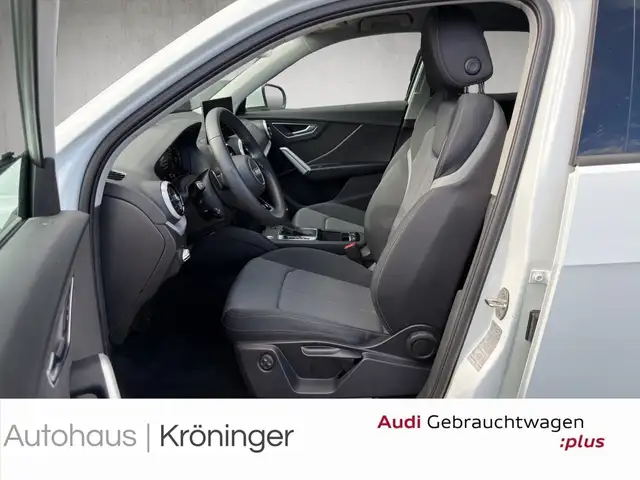 Audi Q2 view 7