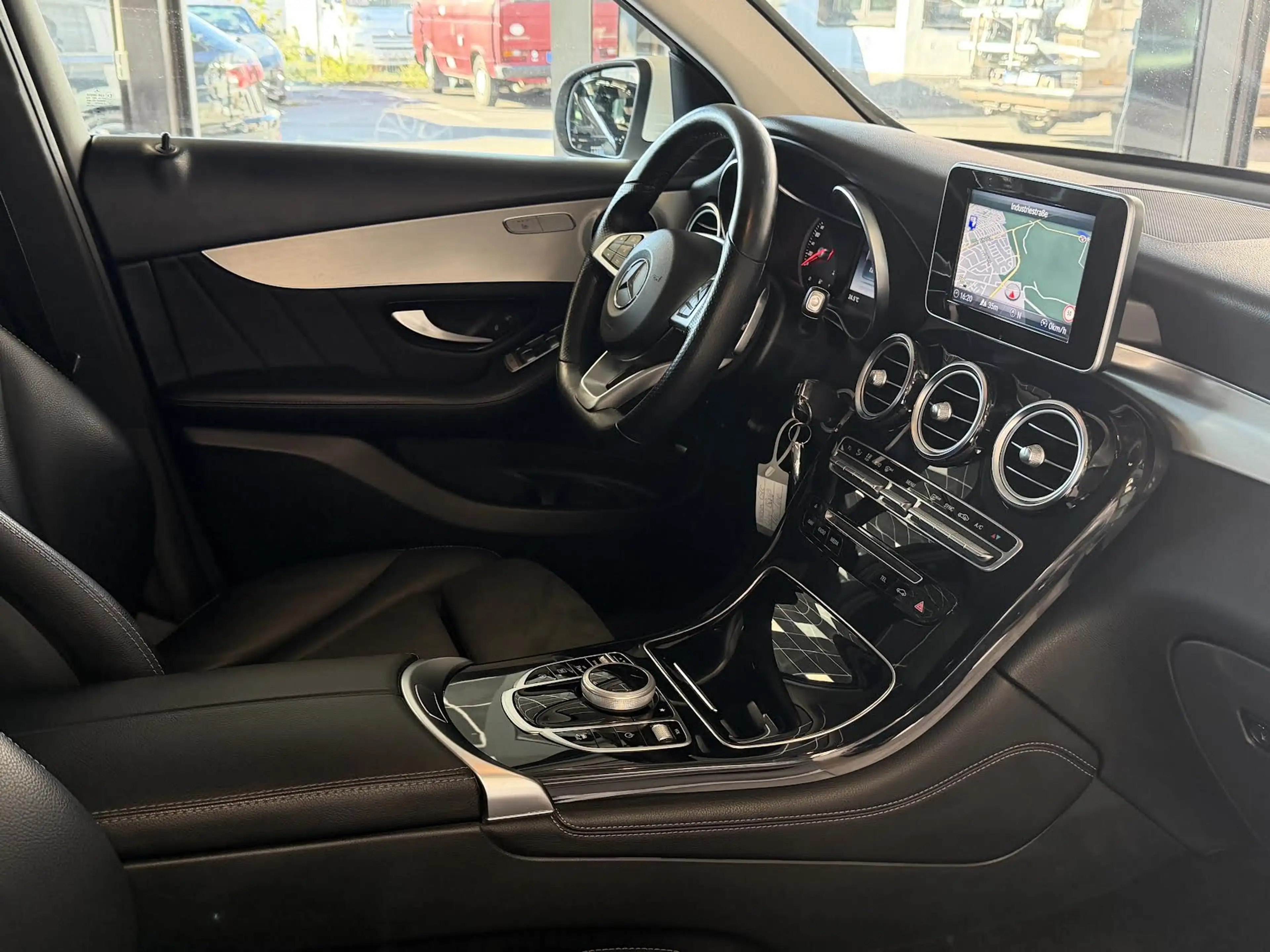 Mercedes-Benz GLC 220 GLC 220 d 4Matic°AMG LINE°NAVI°SPUR°KAMERA°BI-XEN° — photo 12